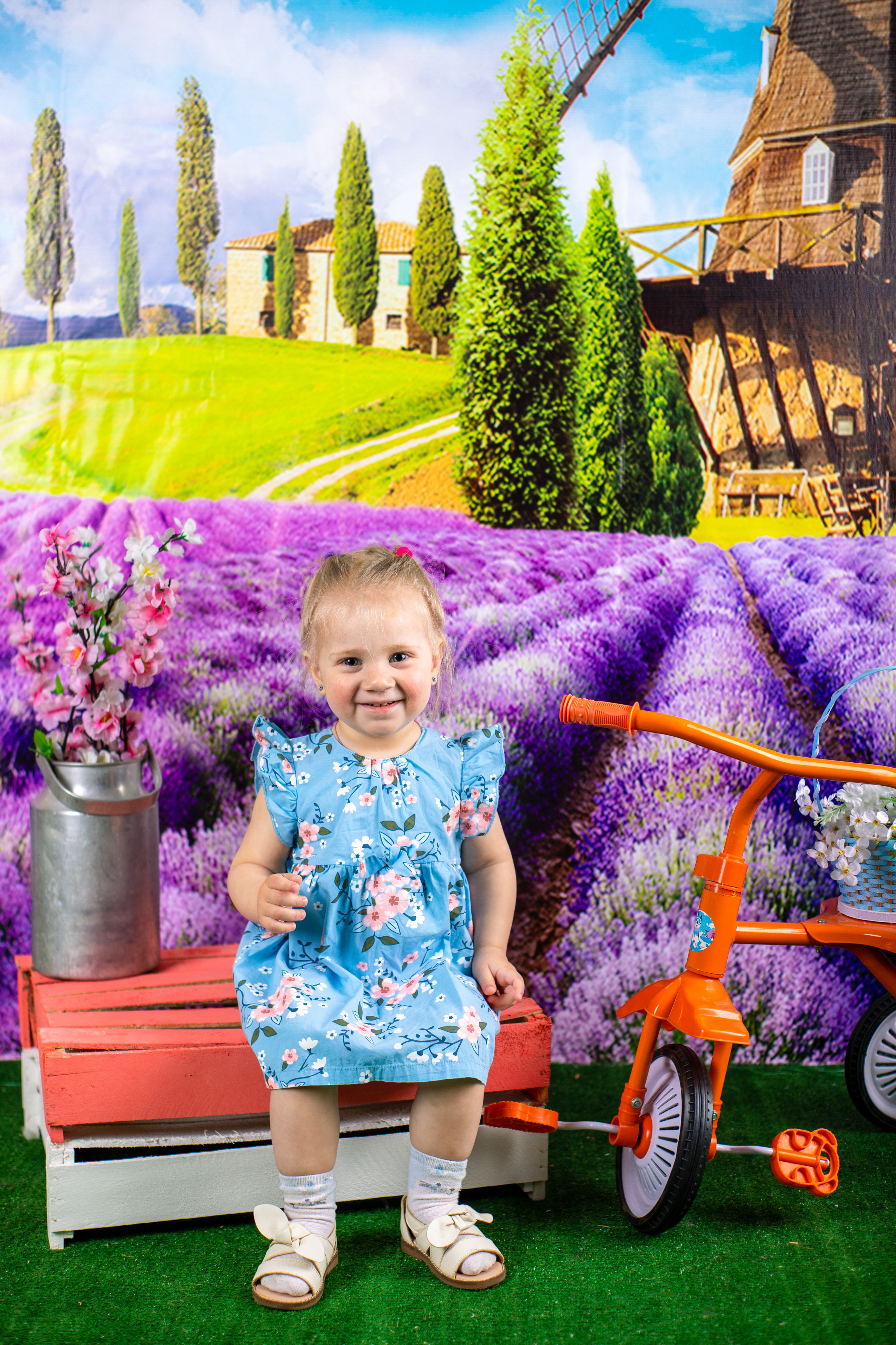 Весенняя фотосессия. Альбомы с самого детства. +79237847111