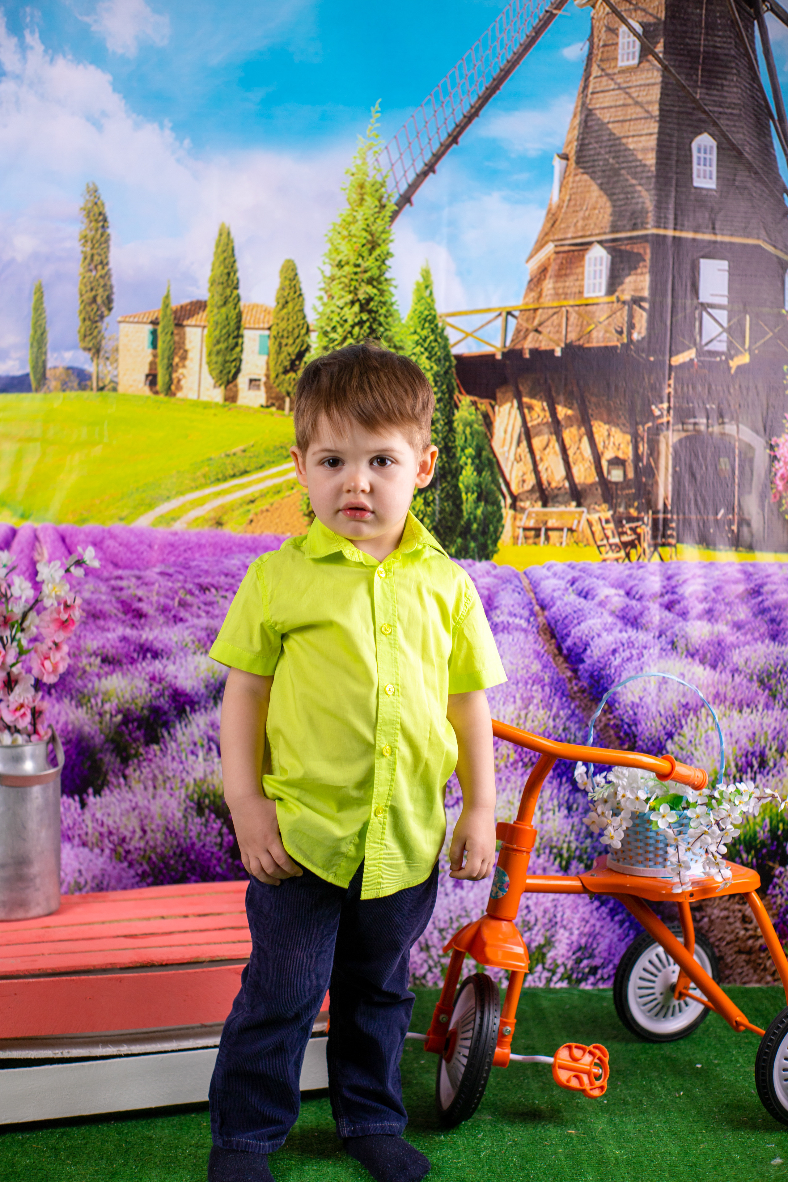 Весенняя фотосессия. Альбомы с самого детства. +79237847111