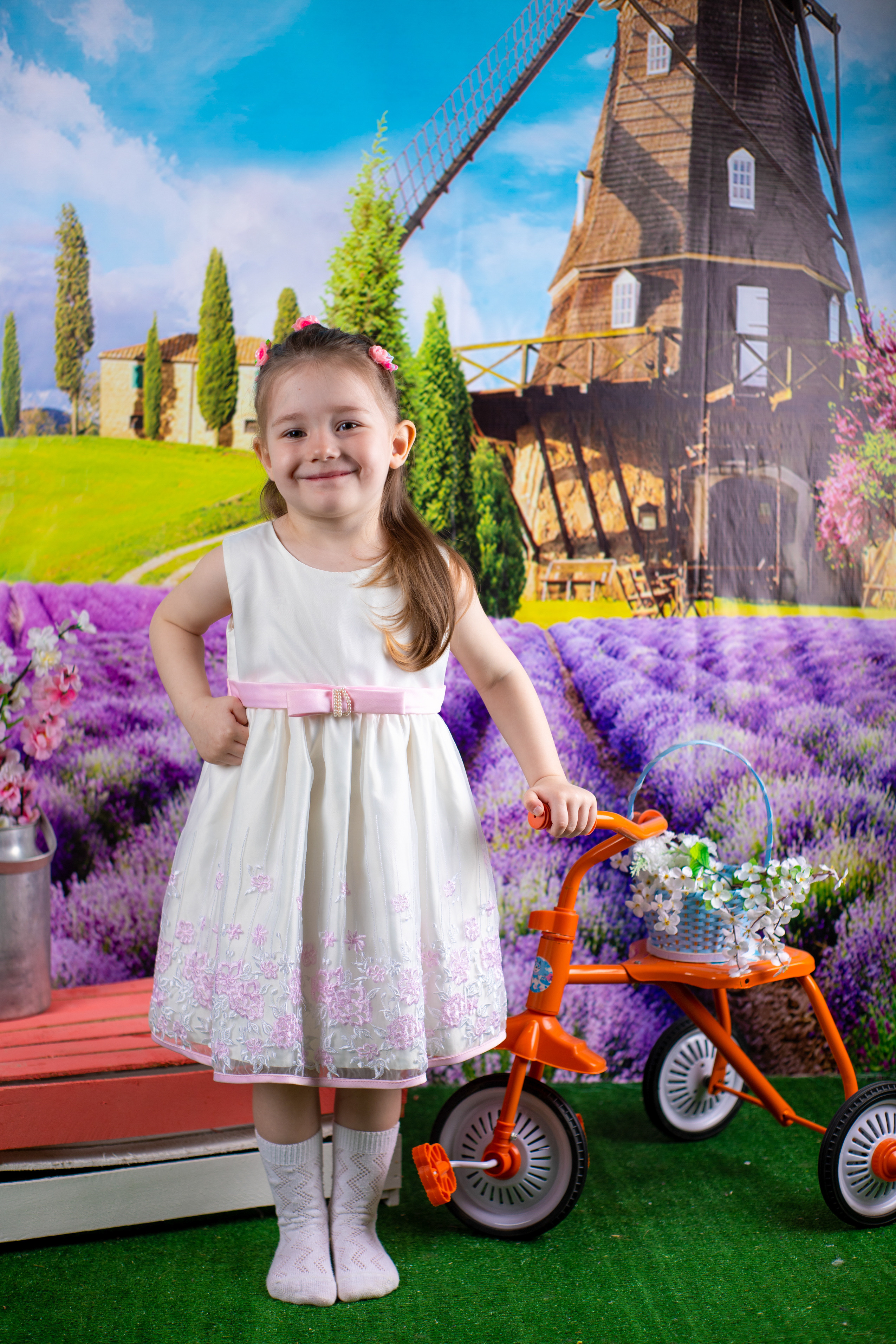 Весенняя фотосессия. Альбомы с самого детства. +79237847111