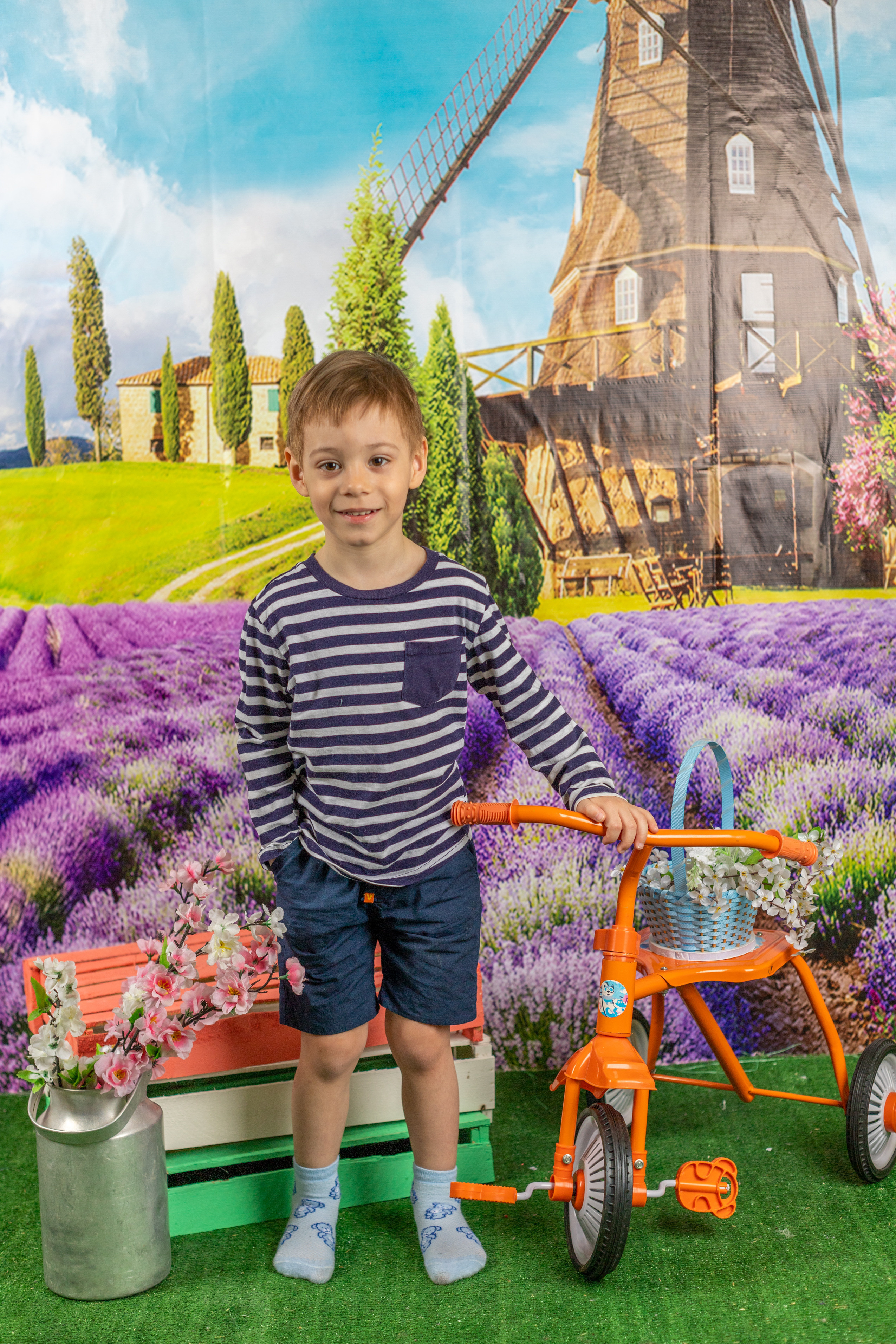 Весенняя фотосессия. Альбомы с самого детства. +79237847111