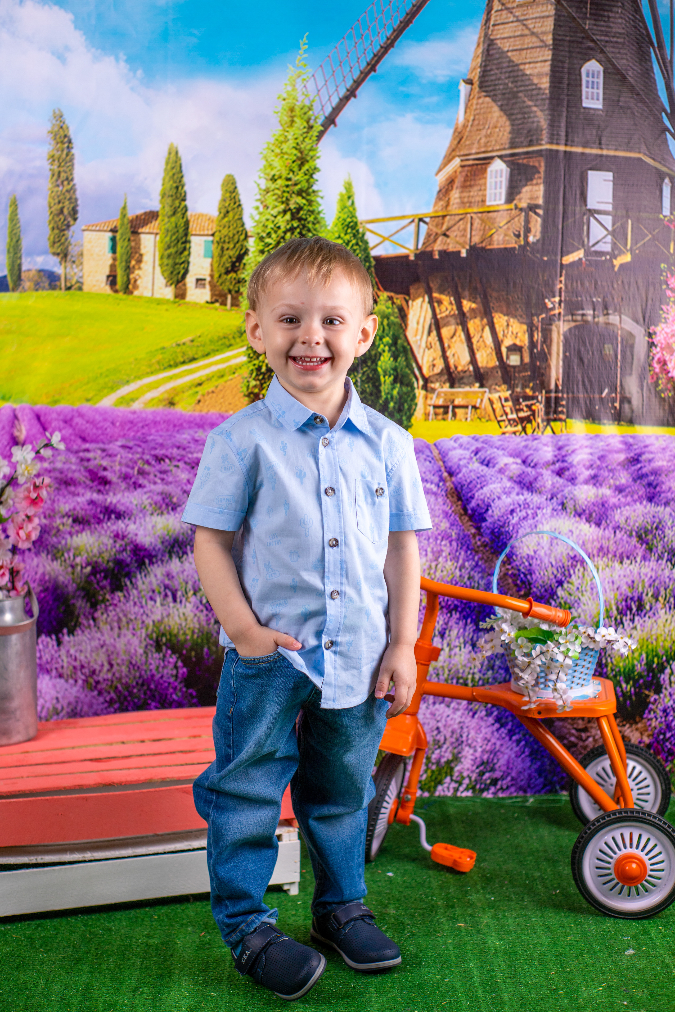 Весенняя фотосессия. Альбомы с самого детства. +79237847111