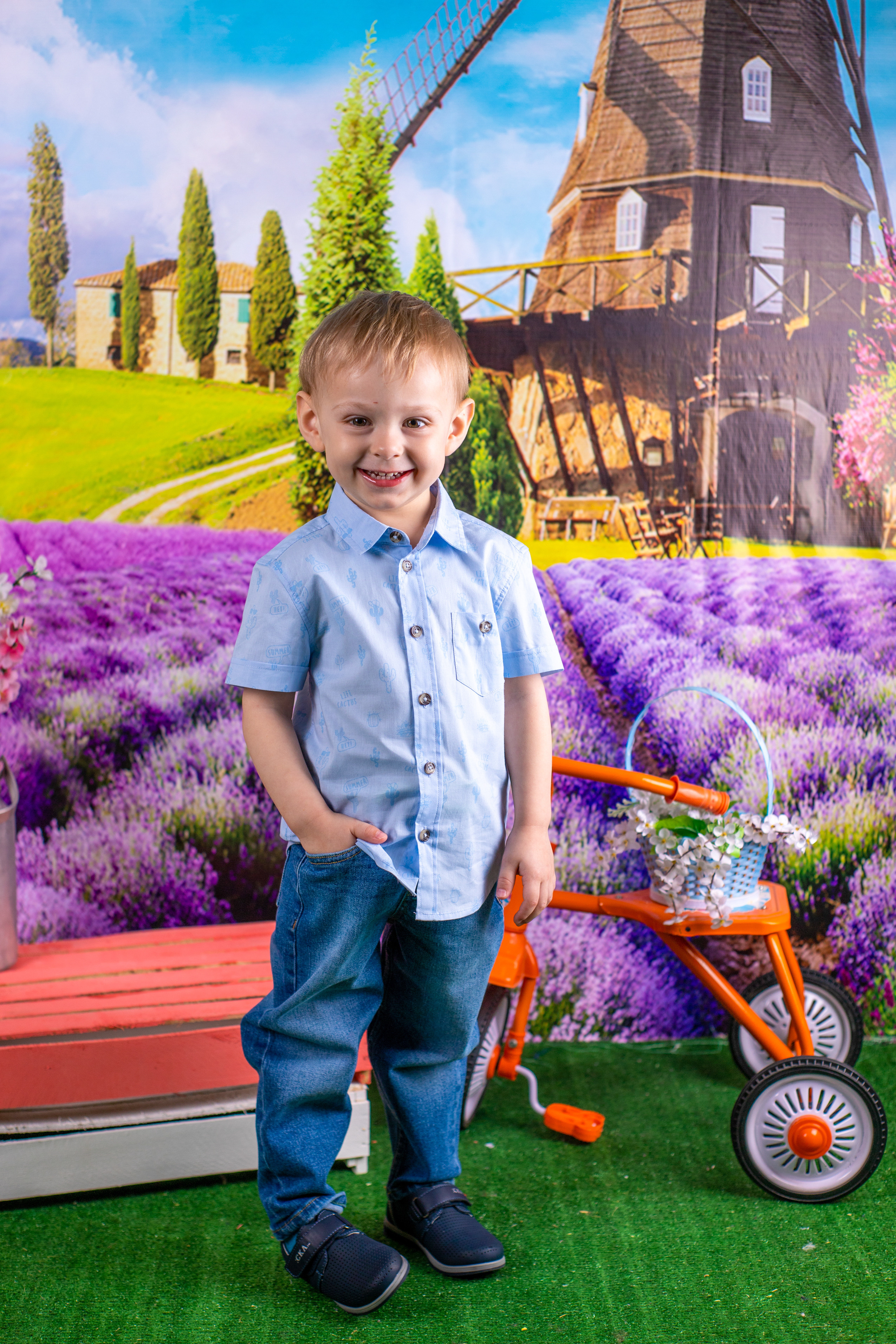 Весенняя фотосессия. Альбомы с самого детства. +79237847111