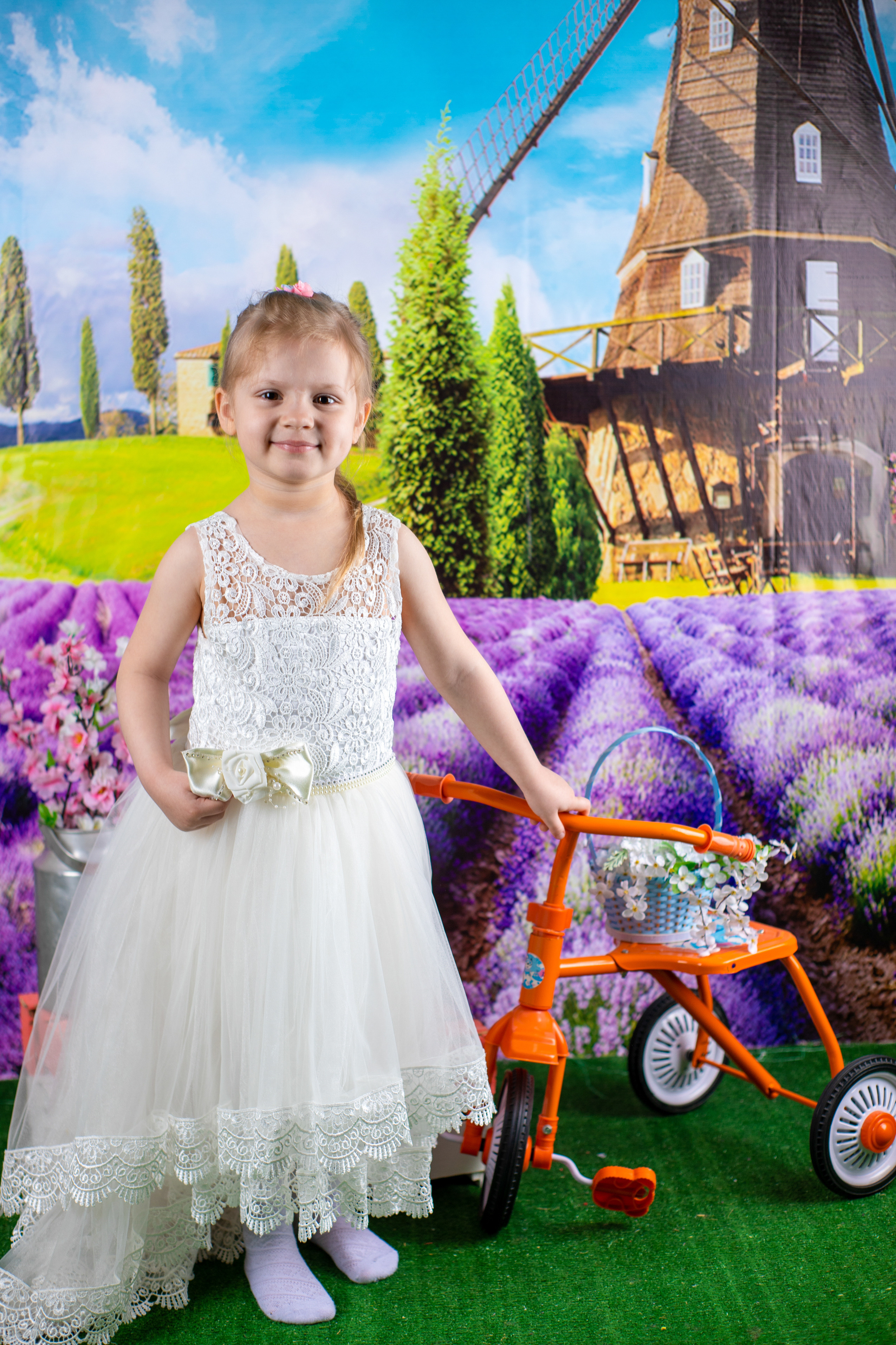 Весенняя фотосессия. Альбомы с самого детства. +79237847111