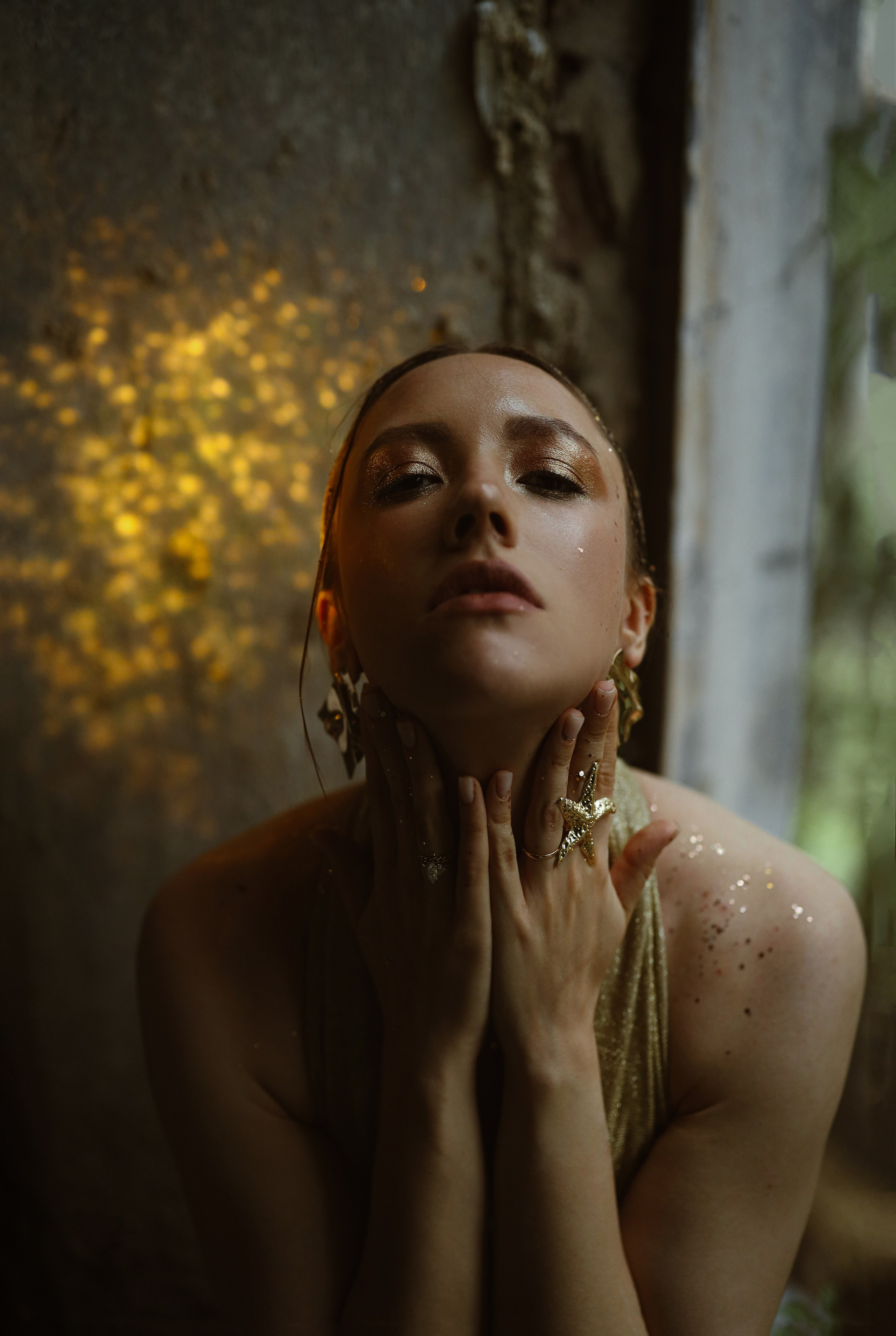 Фотограф по заброшкам: фото туры в Абхазии.