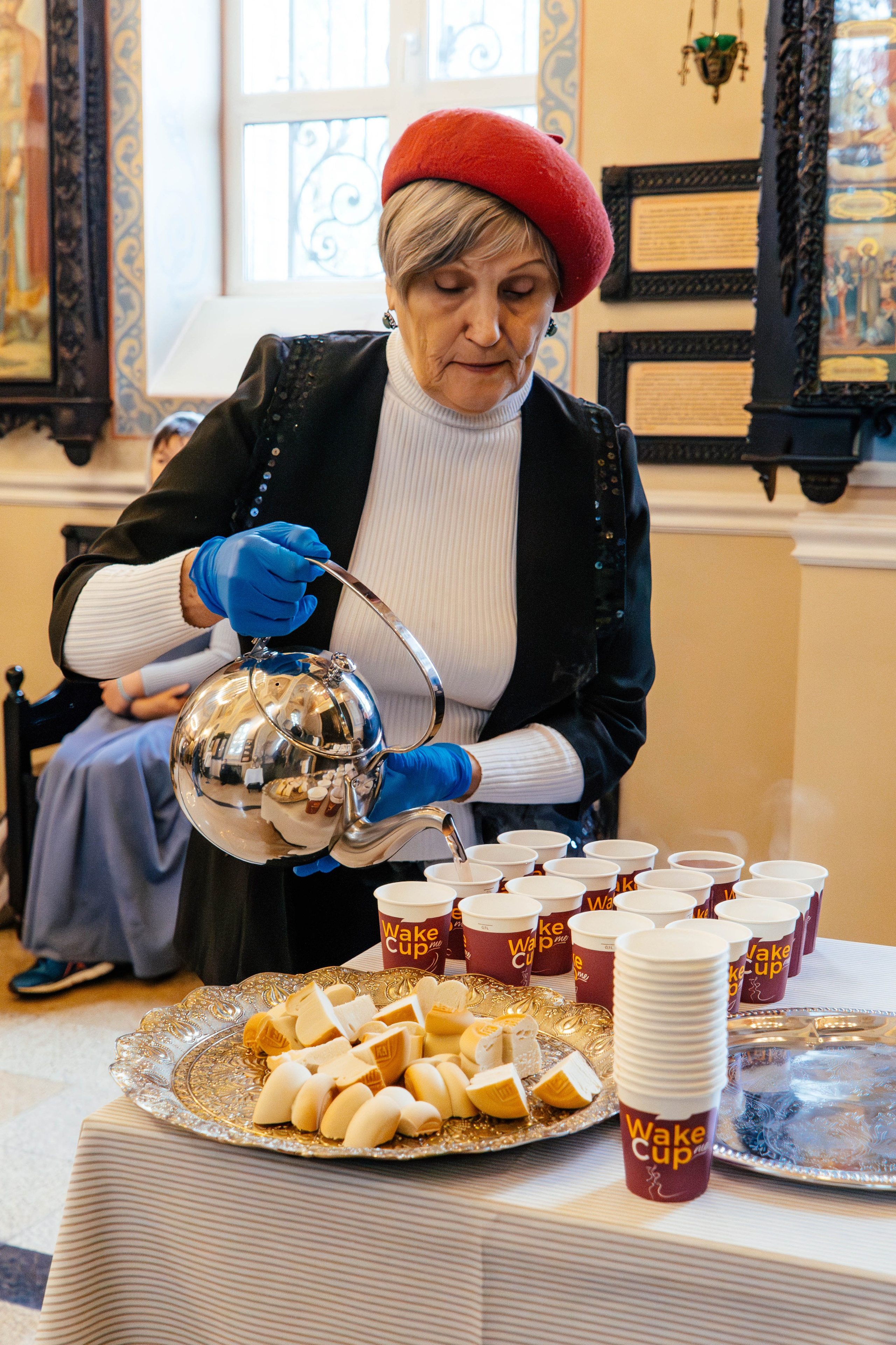 Литургия в храме блж. Ксении Петербургской д. Слобода. Фотограф Москва Валерия Веденина
