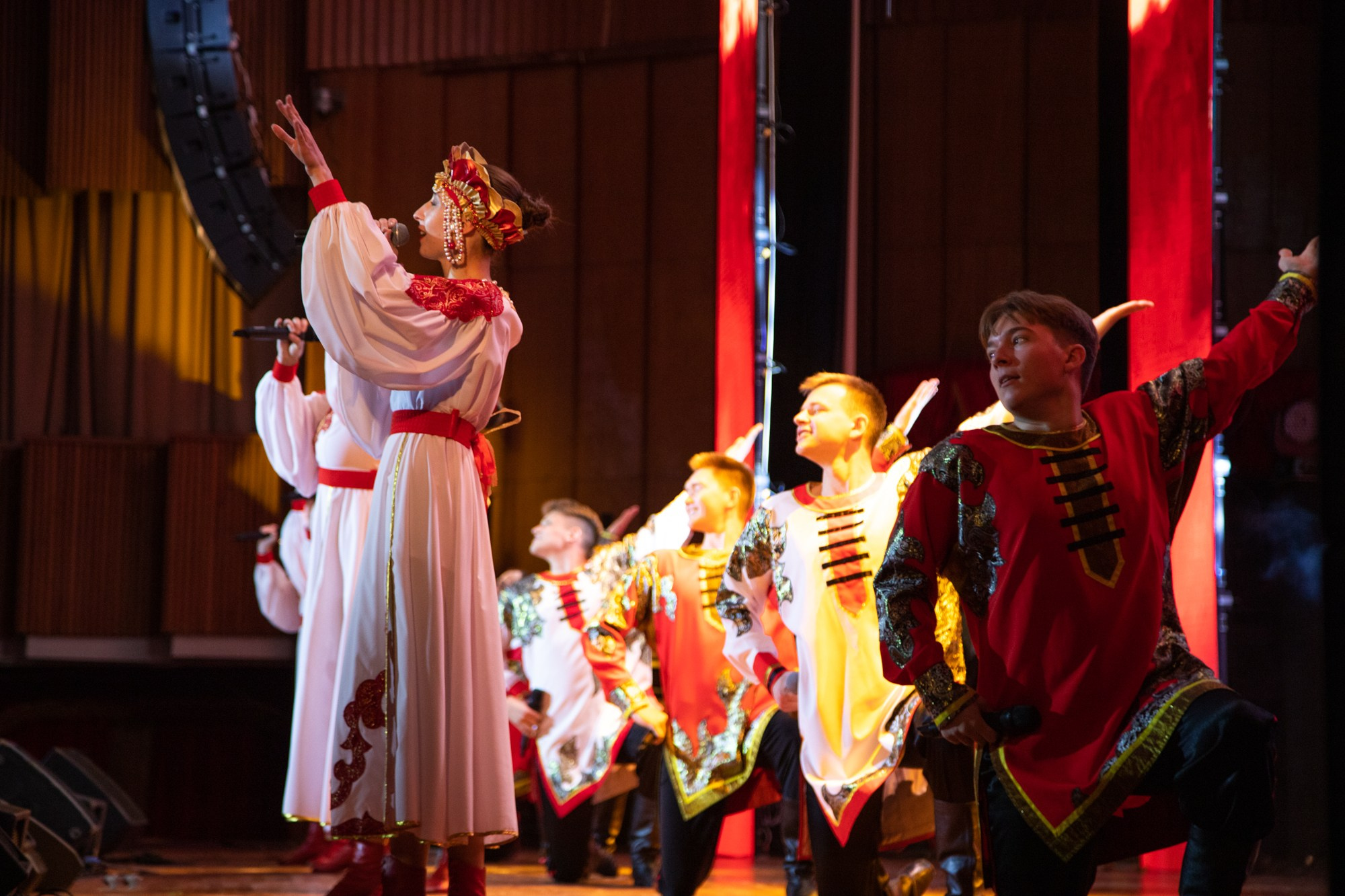 Гала-концерт «Студвесна на Кубани». Репортажный, промышленный и маркетплейс-фотограф Дмитрий Чернат