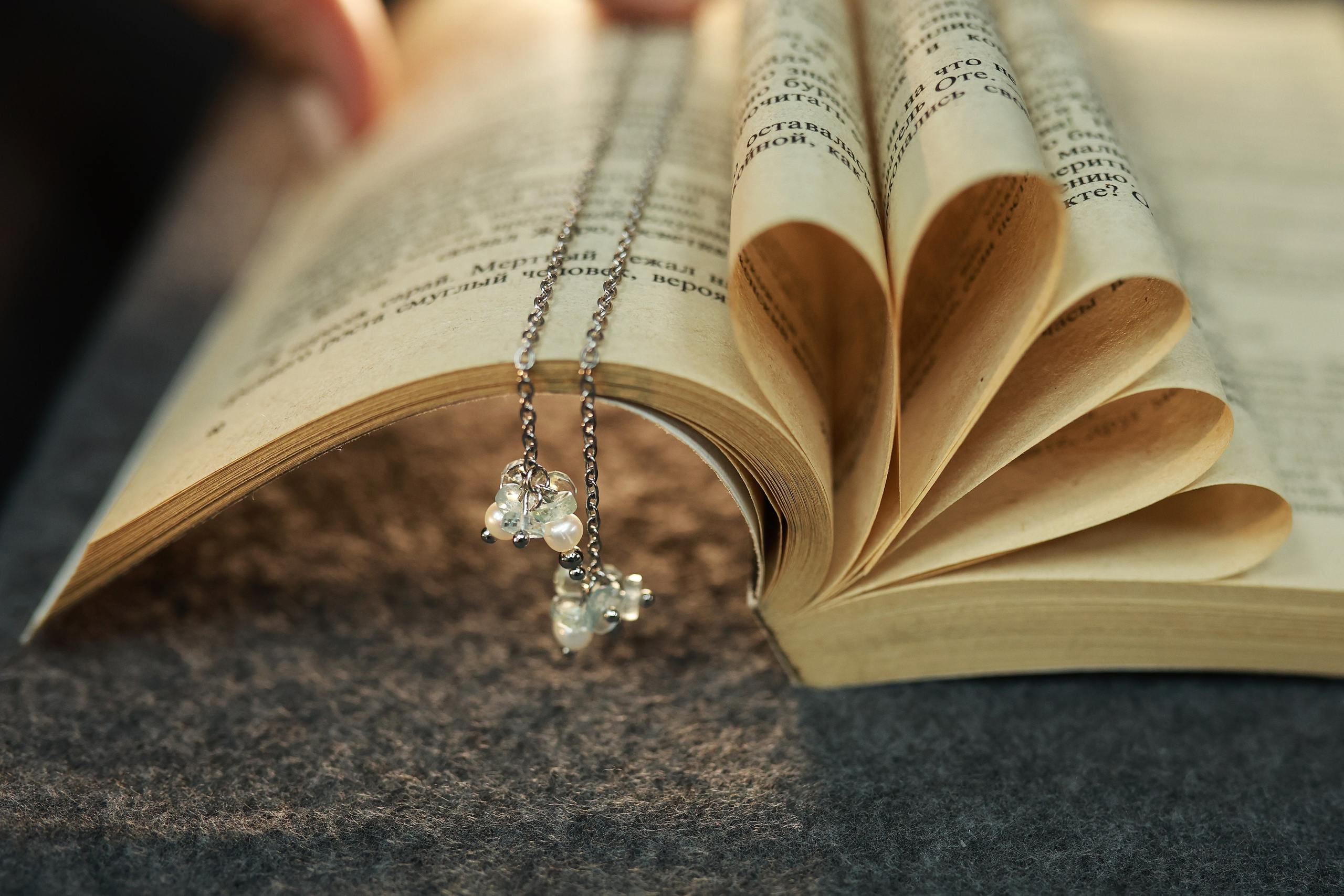 Контент для магазина украшений. Фотограф в Москве. Женские фотосессии, love-story, контент