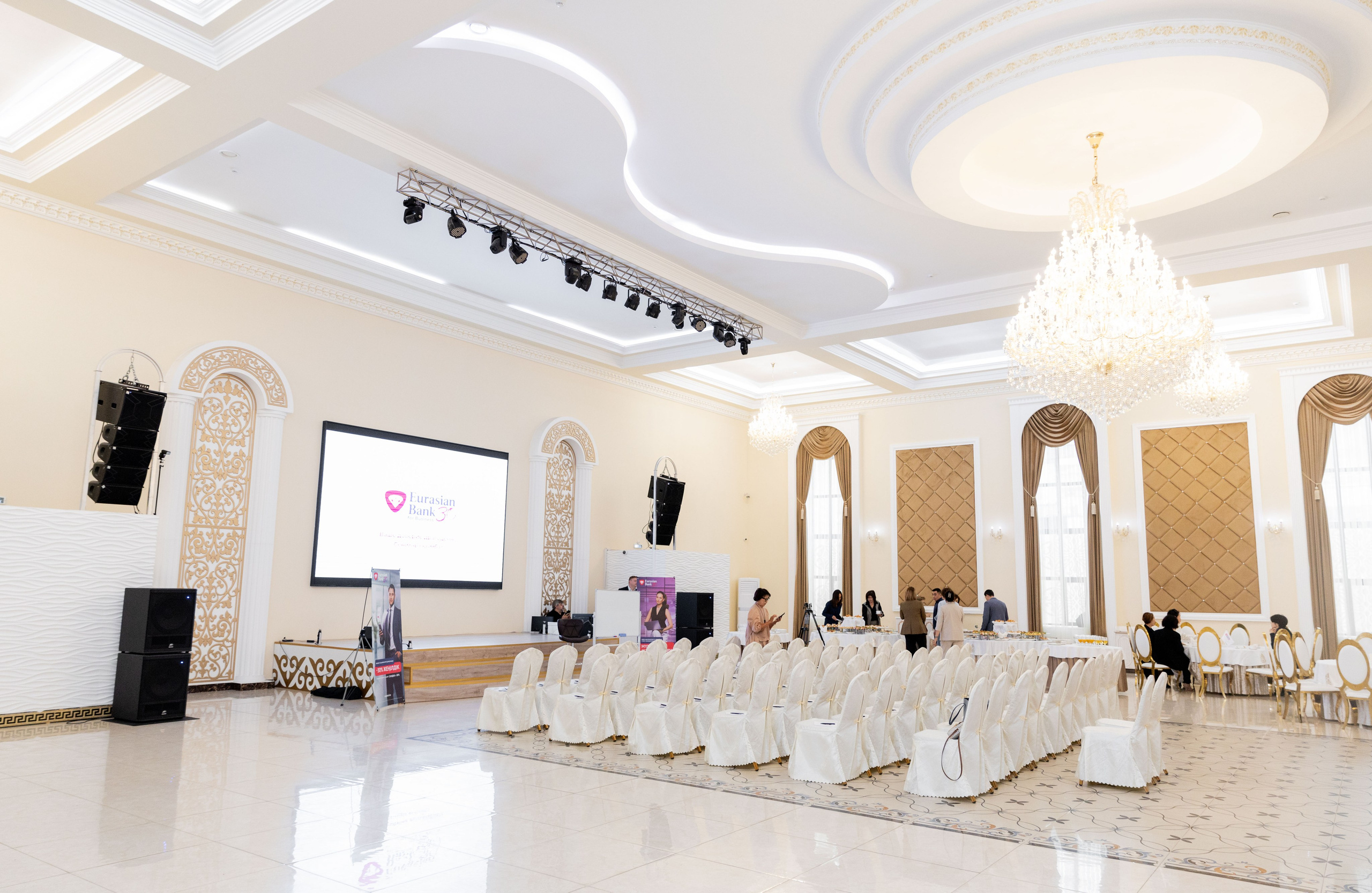 Асель Машанова EURASIAN BANK