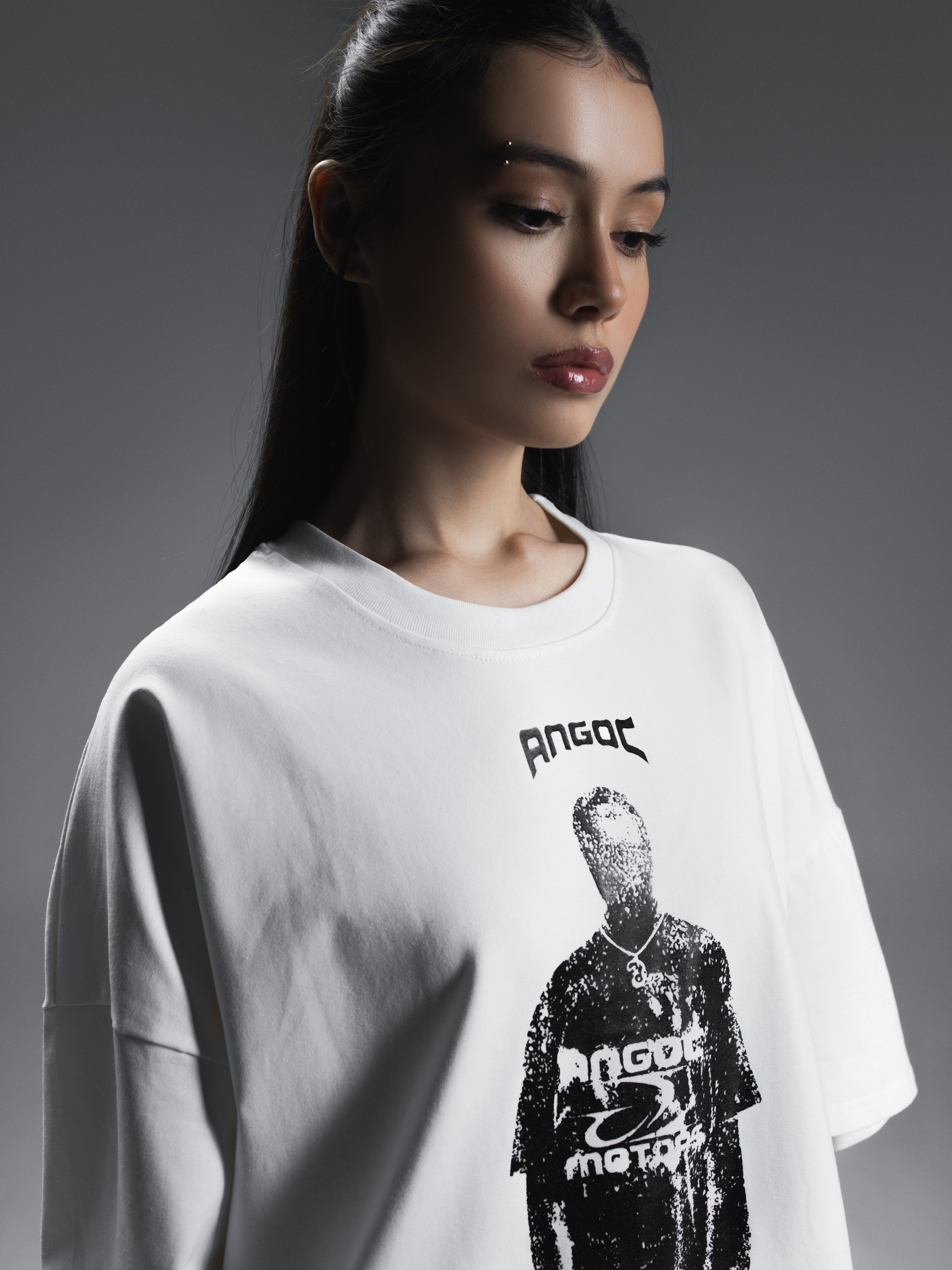 КАТАЛОГ | серый фон. RUNA production — стильные съемки для брендов