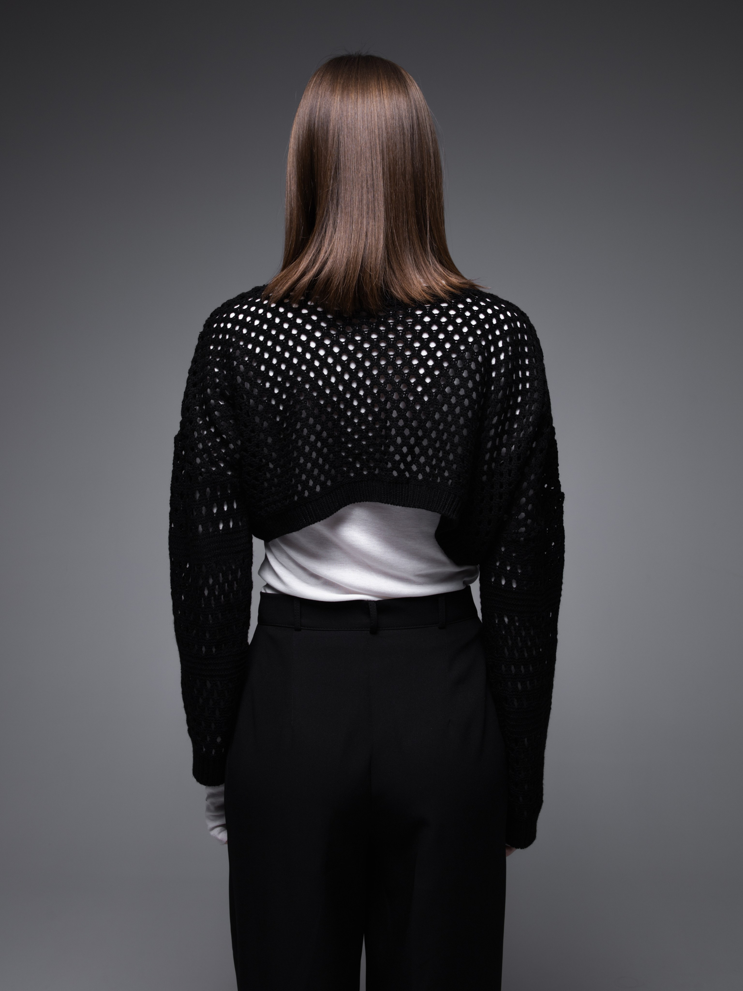 КАТАЛОГ | серый фон. RUNA production — стильные съемки для брендов