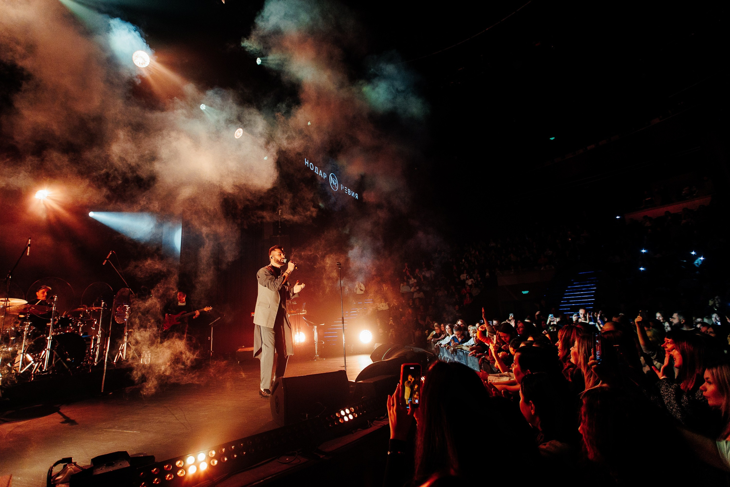 НОДАР РЕВИЯ. Фотограф в Москве Алексей Виноградов