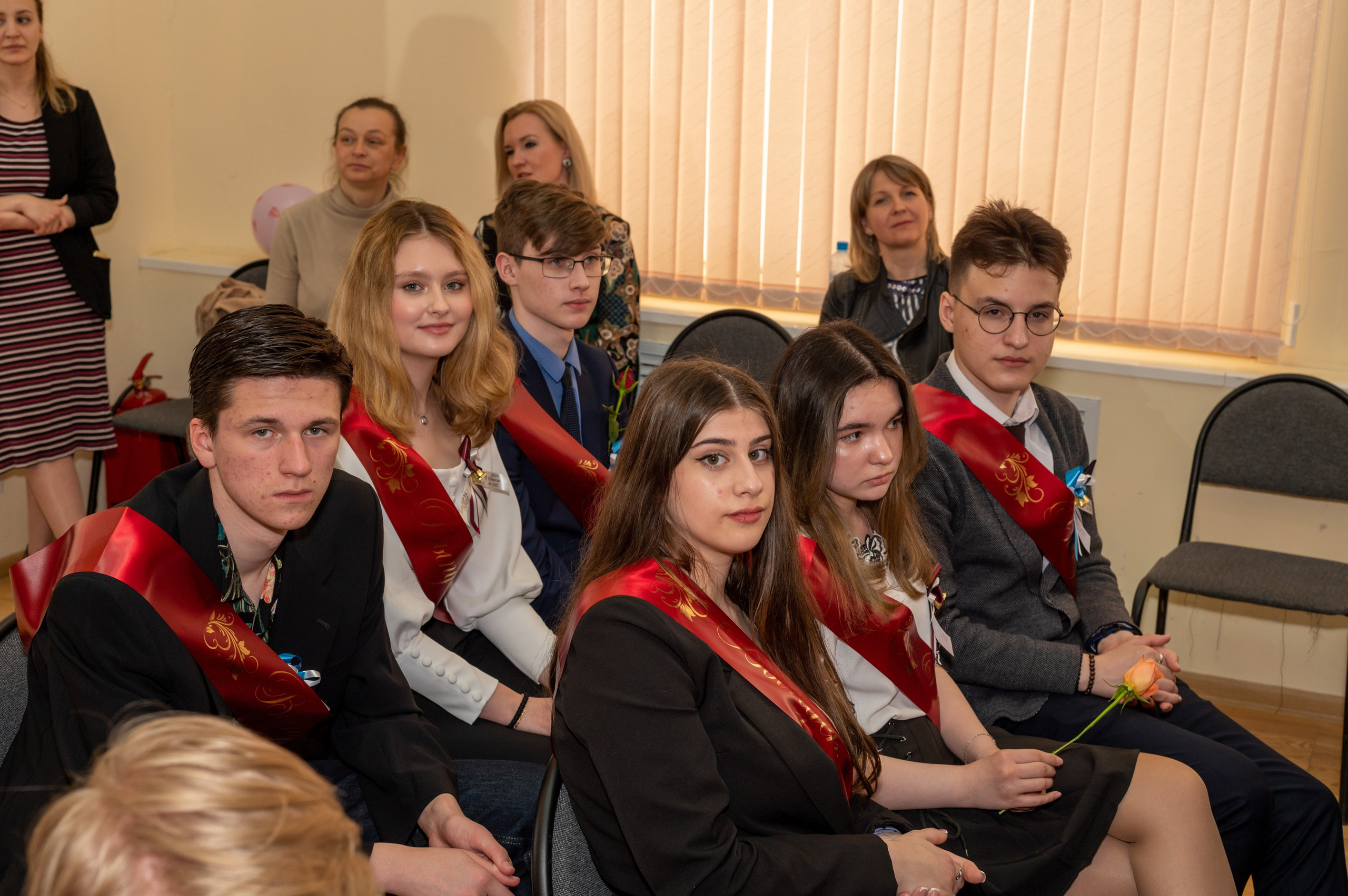 Последний звонок Школа 1412. Детский и семейный фотограф г. Москва Оксана Катаджи