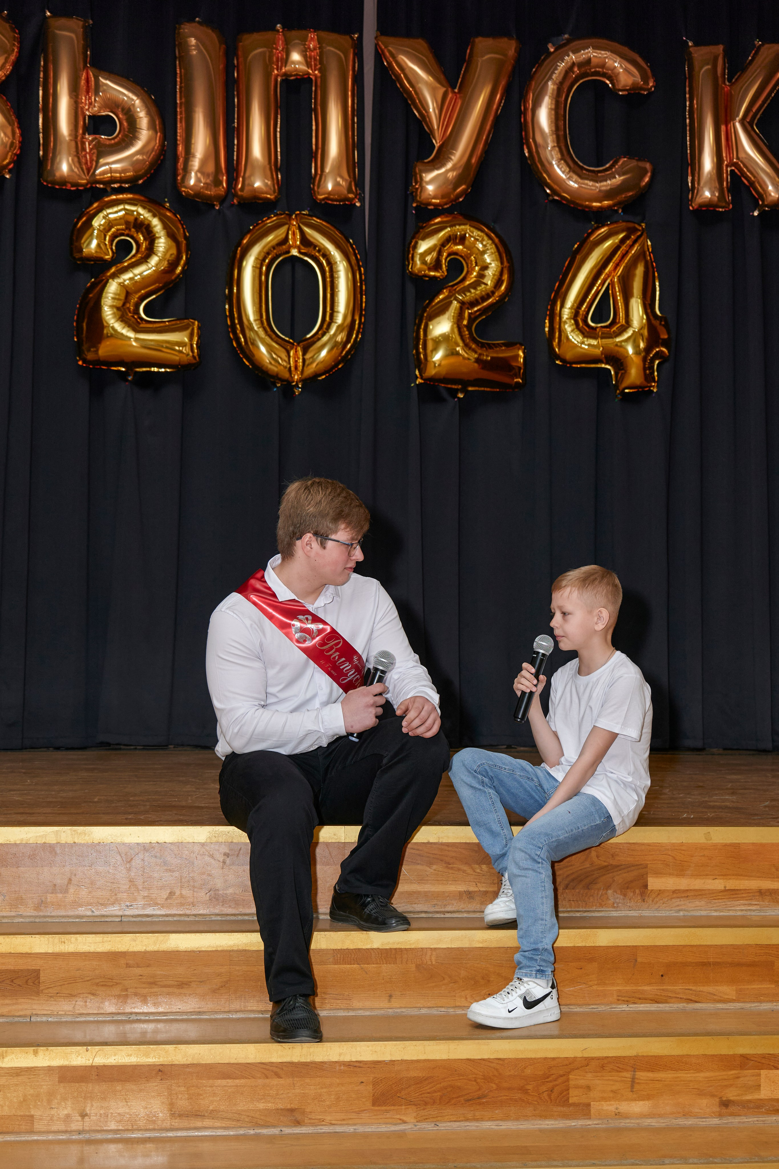Последний звонок школа 1413. Детский и семейный фотограф г. Москва Оксана Катаджи