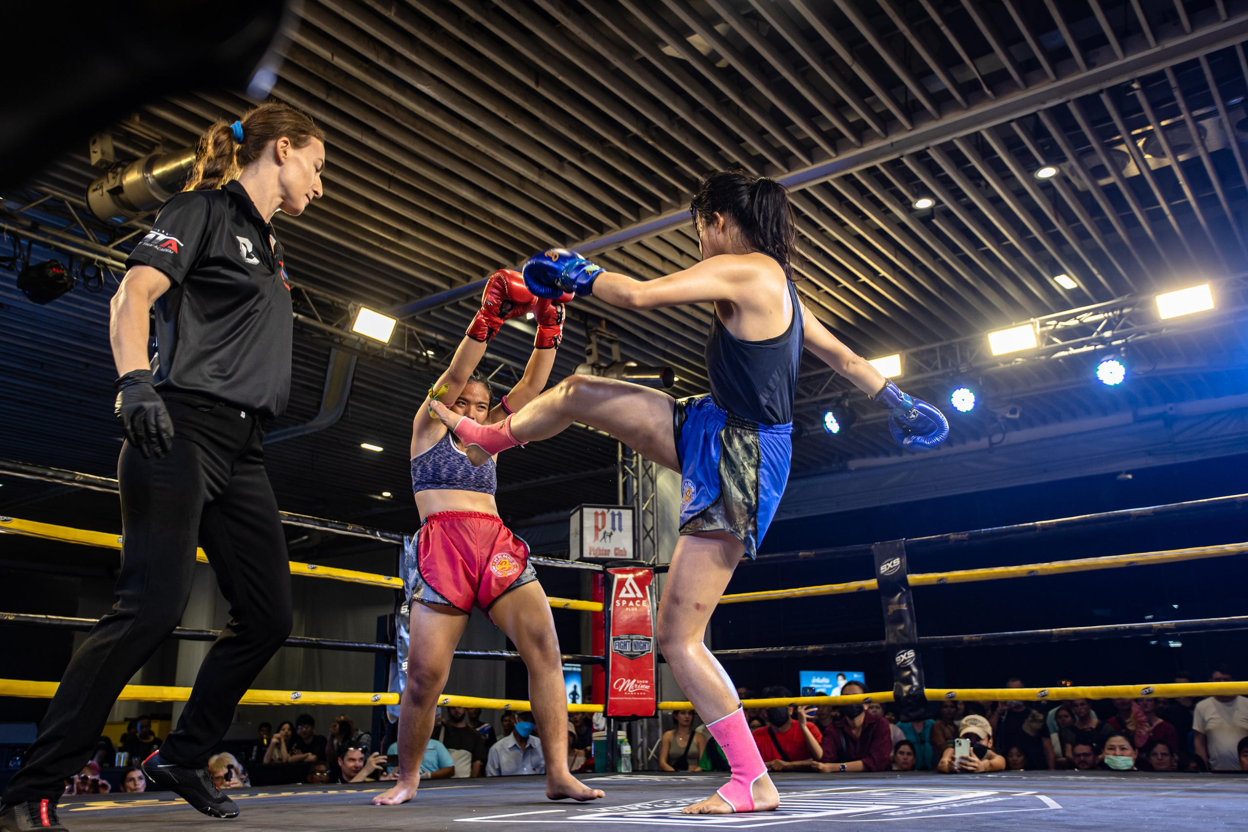 MBK Center Fight Night. Фотограф Сонкина Татьяна