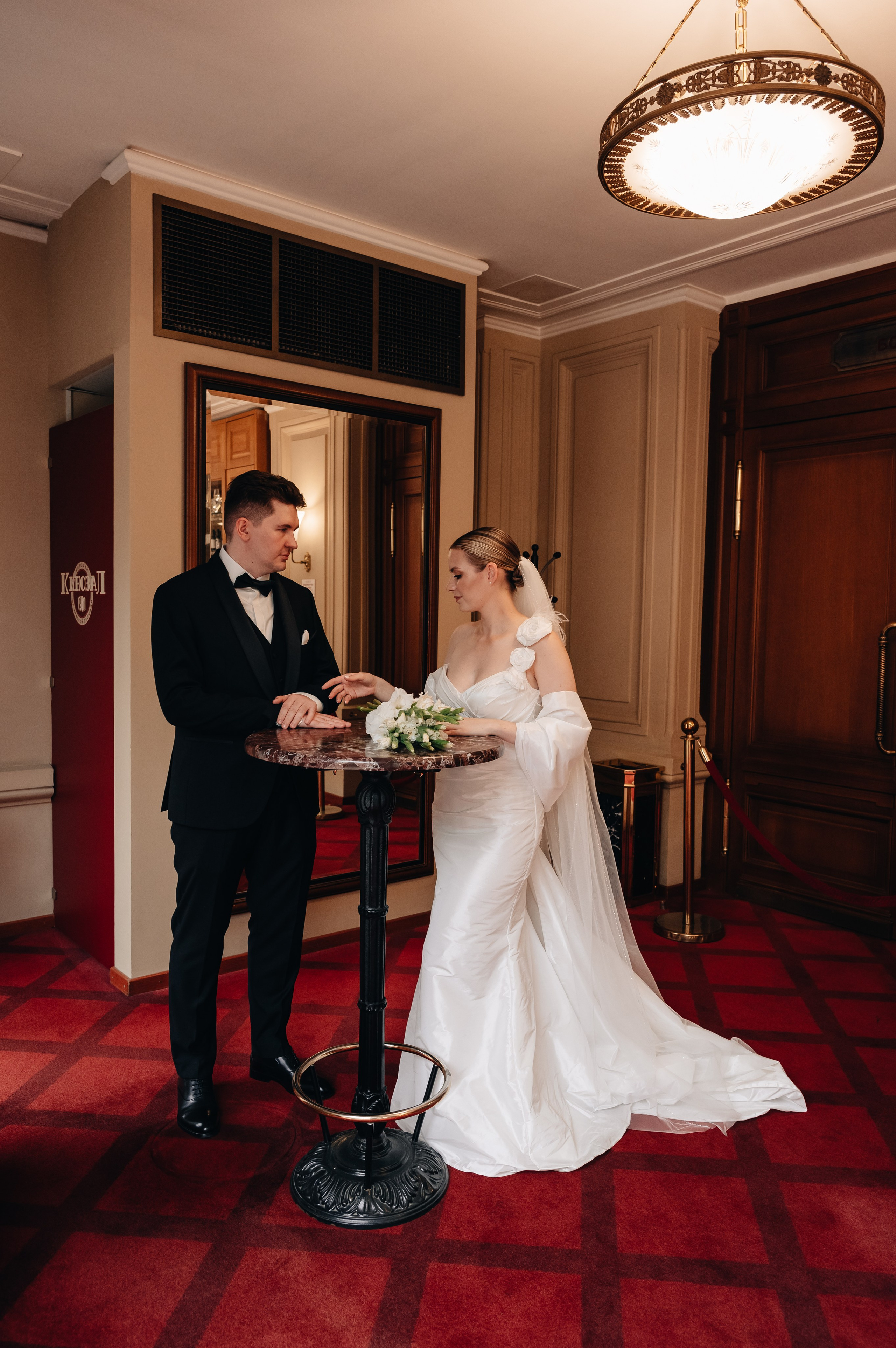 П&А | Гостиница «Украина», ГУМ и Таганский ЗАГС. Портретный фотограф Москва Светлана Кашура