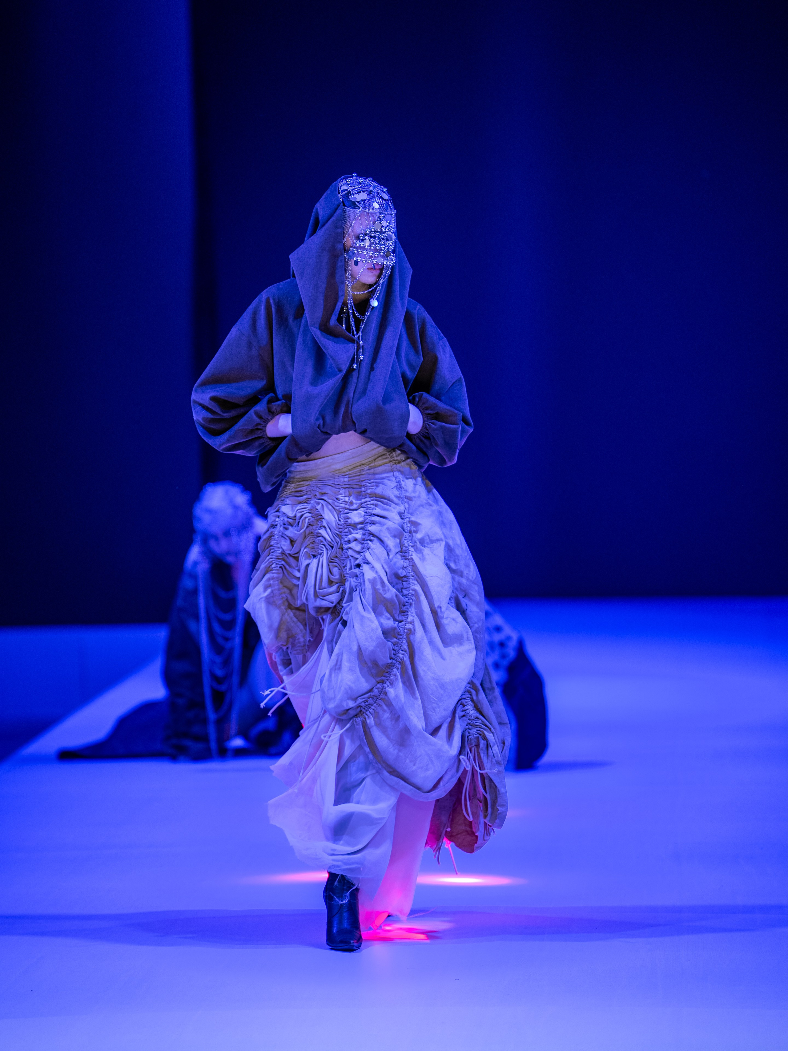 Eurasia Fashion Week 2026 Dissonance 02. Сайт Алматинского НЮ АРТ, будуар и фэшн фотографа Дениса Карпенко