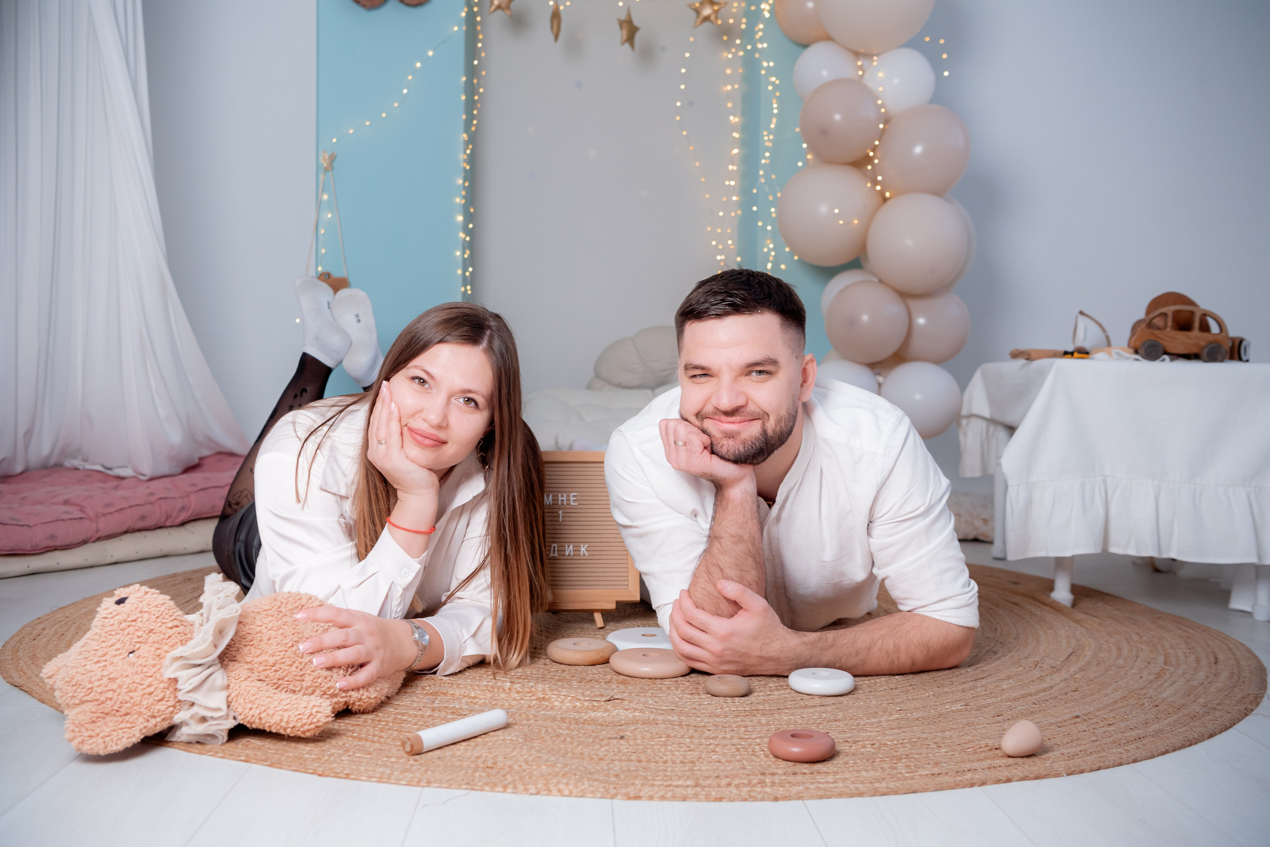 Семья в студии Скандибек