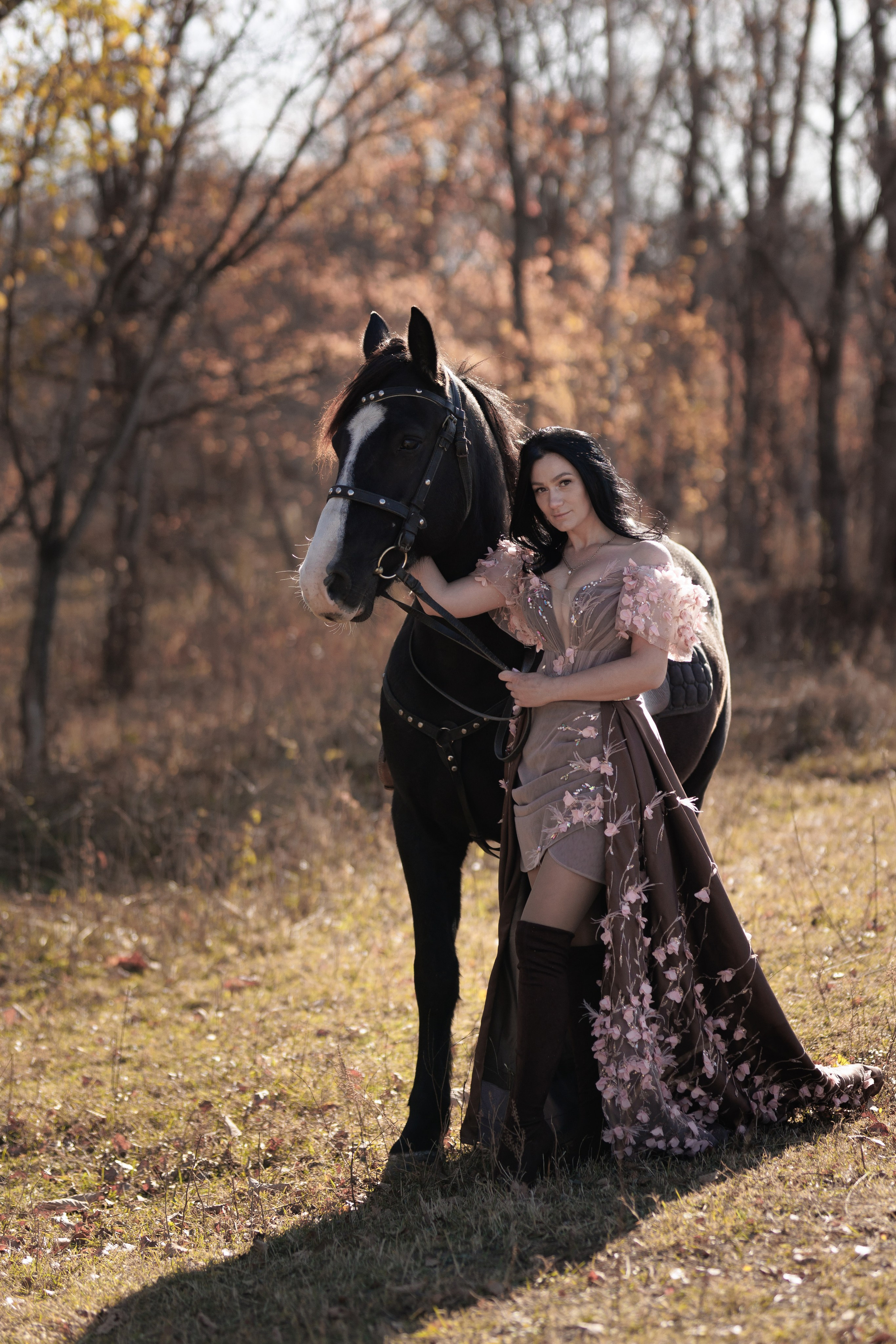 Марина с лошадьми. Фотограф женского портрета, беременности и материнства Харькова Елена