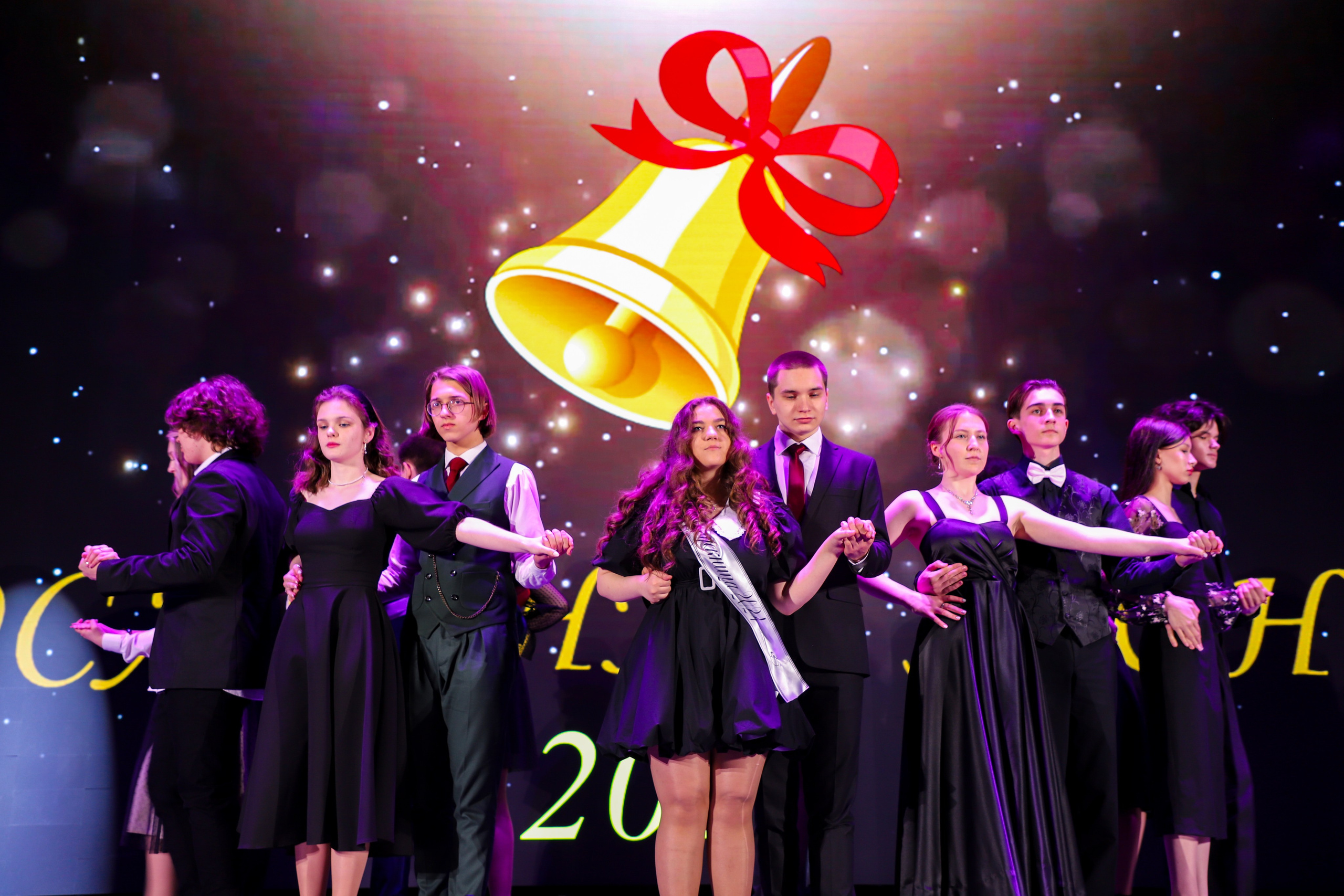 Последние звонки в школе. K-pop (и не только) фотограф в Москве Светлана Полякова