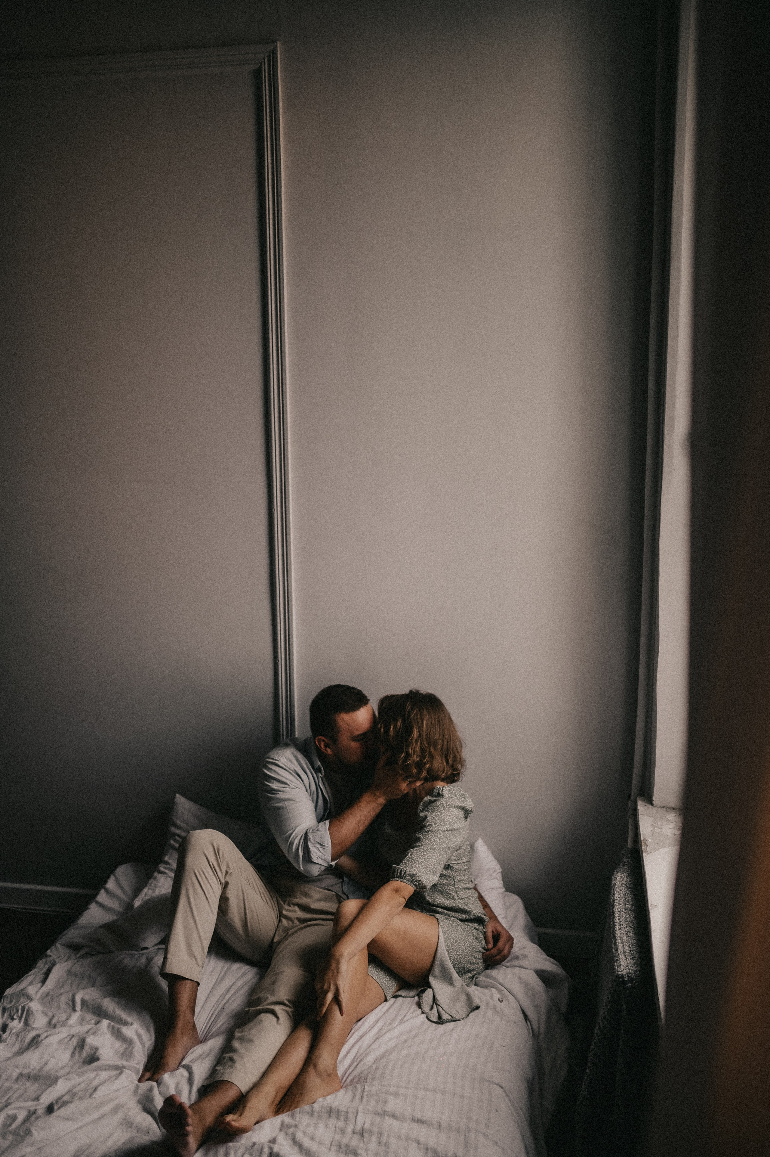 Лавстори в питерской студии. Семейный и свадебный lifestyle-фотограф в Москве Мария Петрова