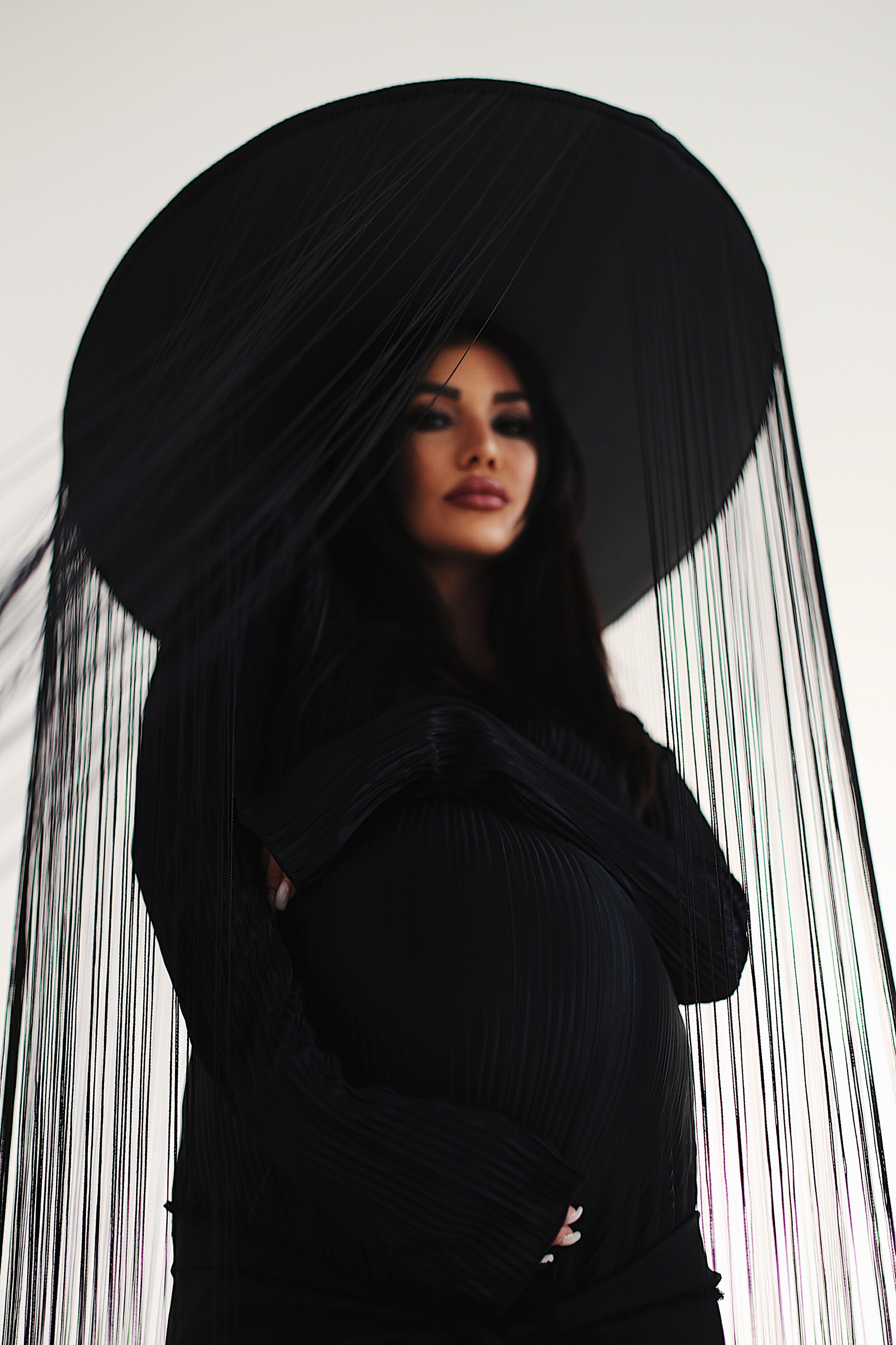 Гуля. Проект со шляпой. Фотограф Пирумян Анна. г. Сургут, г. Воронеж