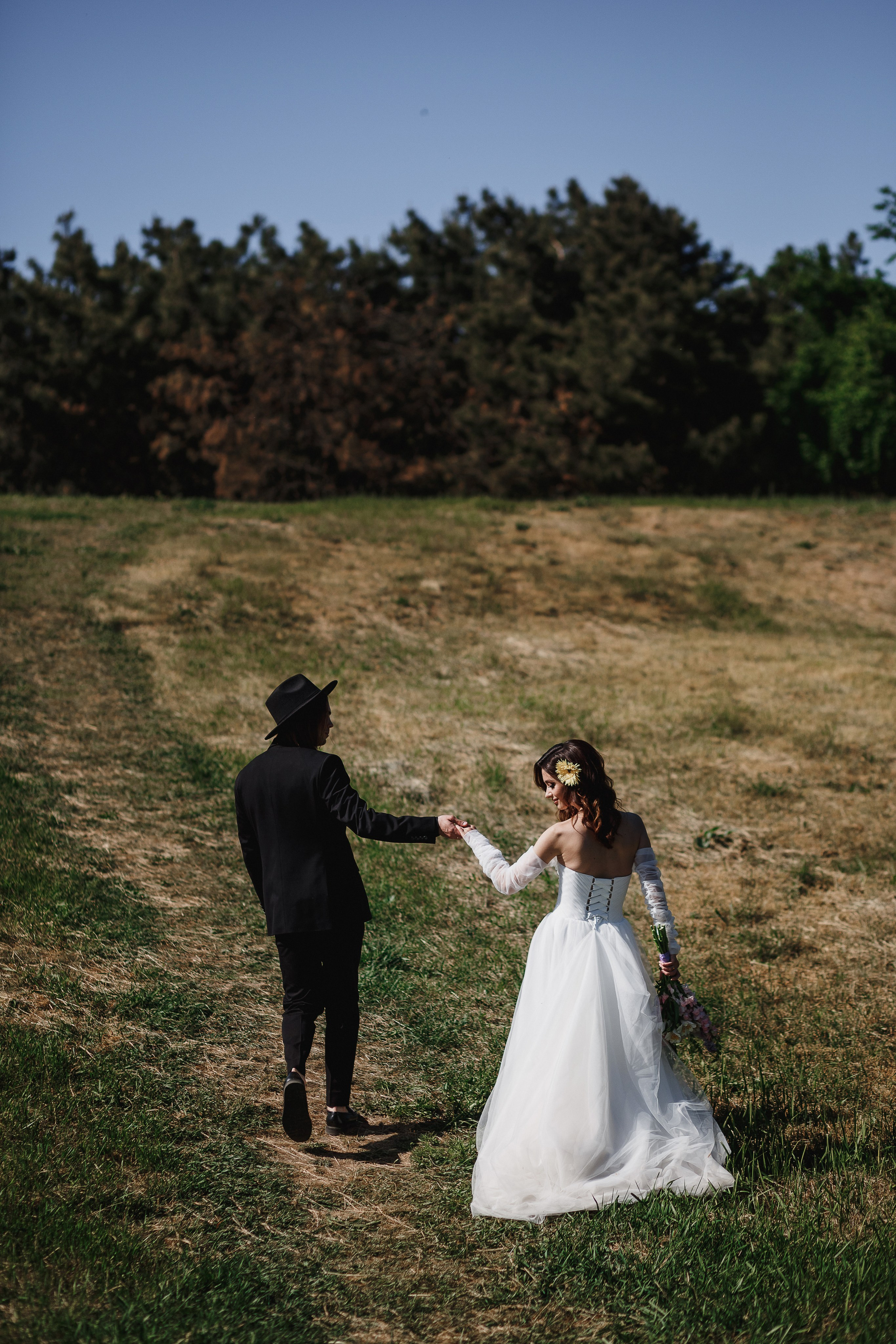 Свадебная фотосессия Михаила и Валерии на Чеховской набережной. Свадебный и семейный фотограф в Таганроге Бакарюк Антон