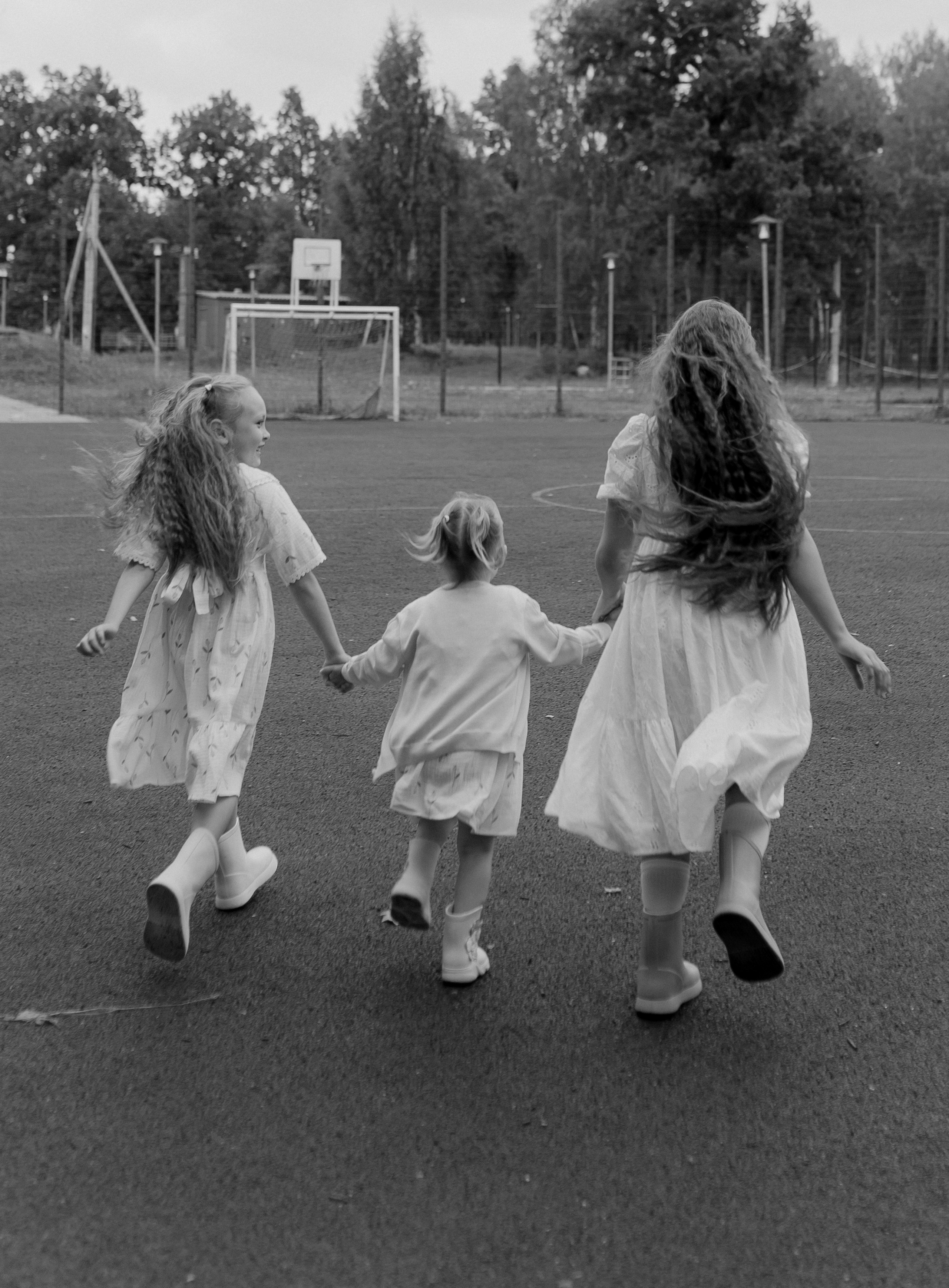 Мама Алина, Маша, Дина и Анечка. Фотограф Татьяна Семенова