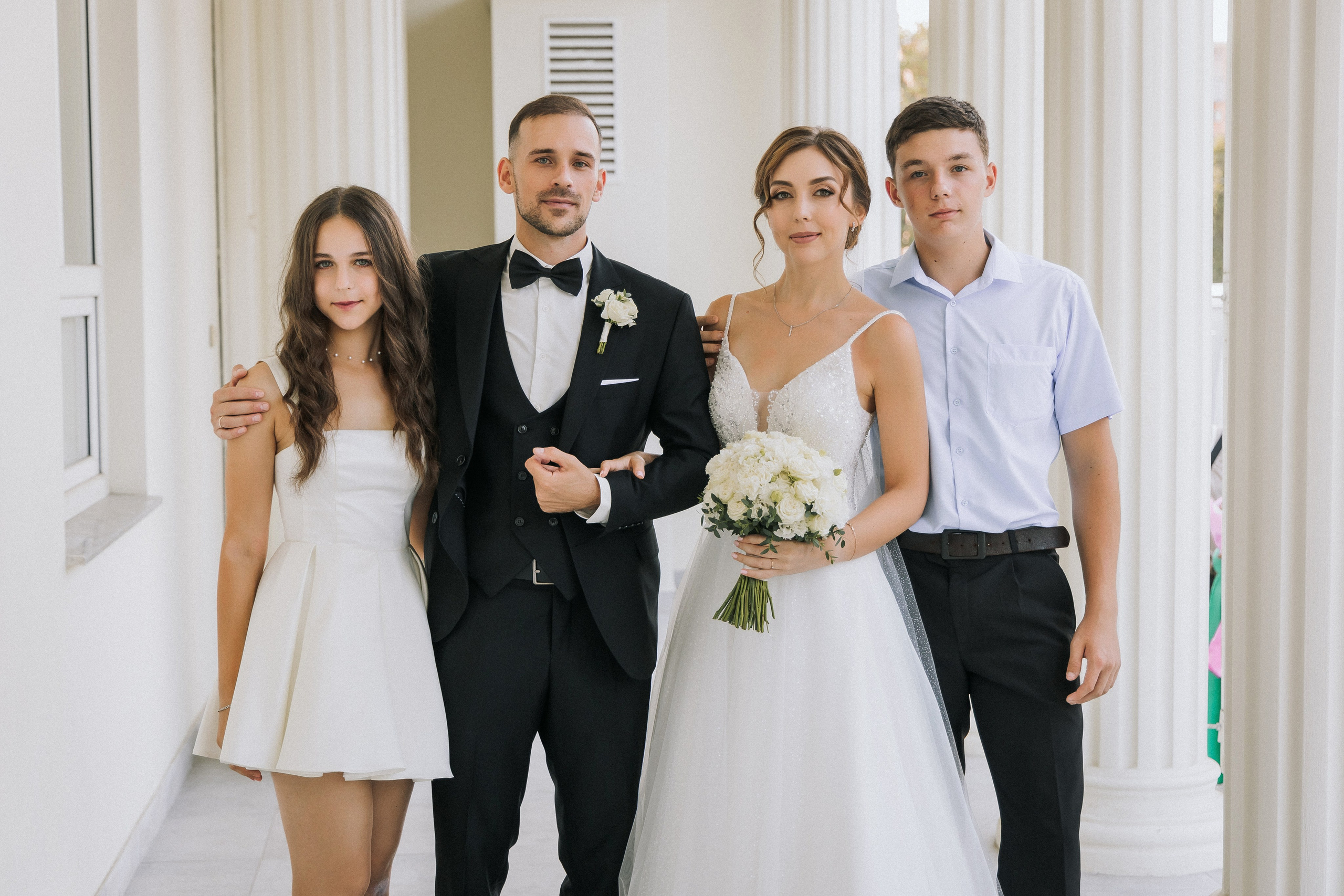 Свадебная прогулка Екатерины и Евгения. Свадебная фотография. Арина Рубах