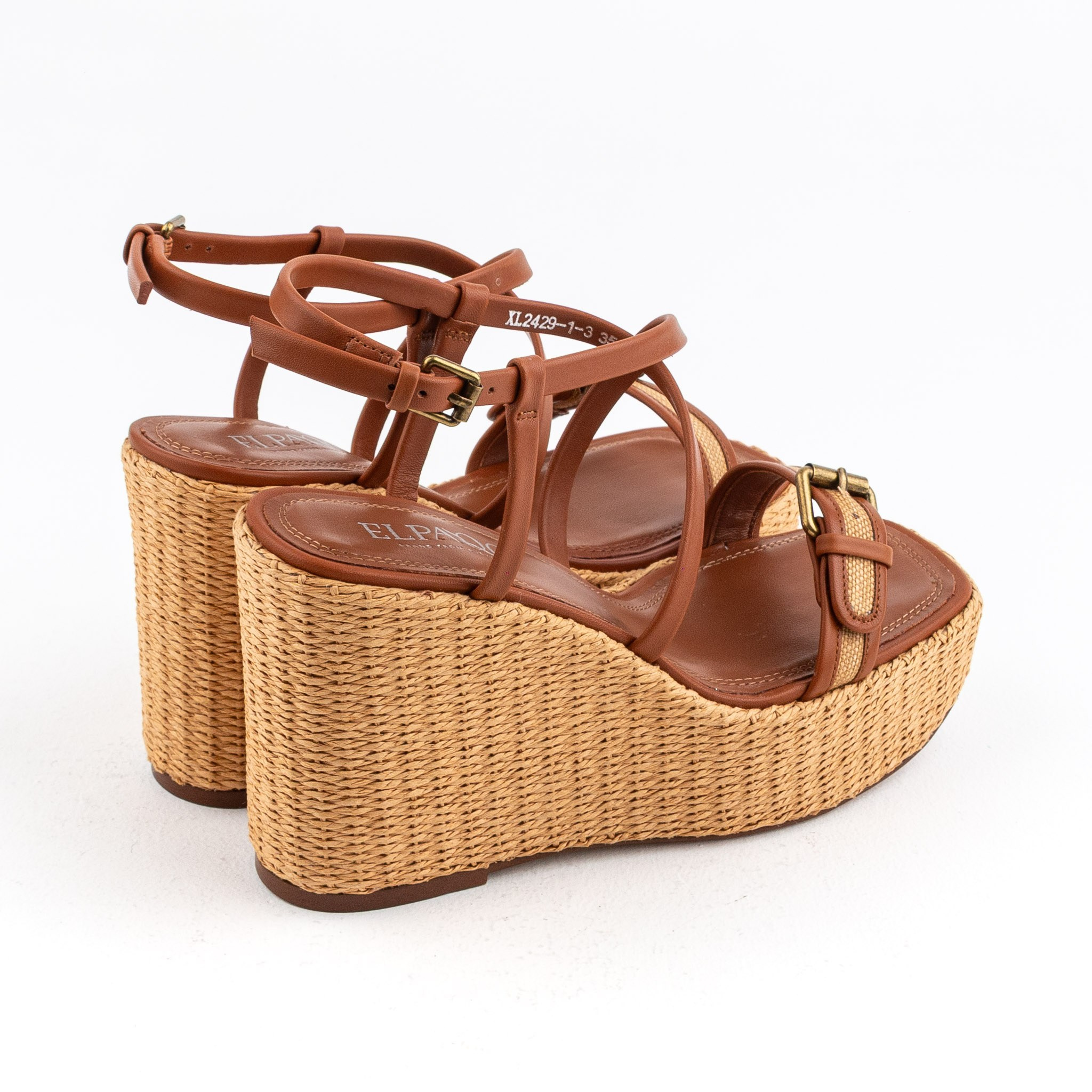 Обувь. Александр Стряпунин — предметный фотограф в Улан-Удэ