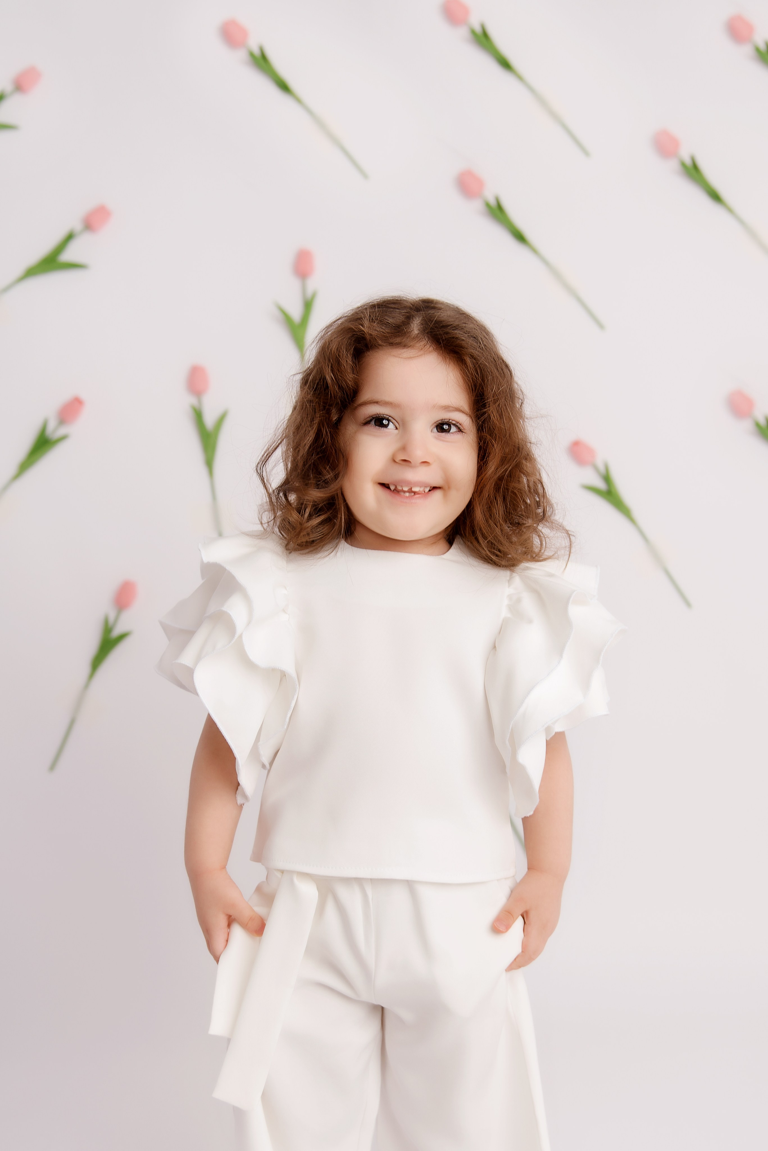 Съёмка с цветами Весенний проект. Детский фотограф в Долгопрудном и Москве