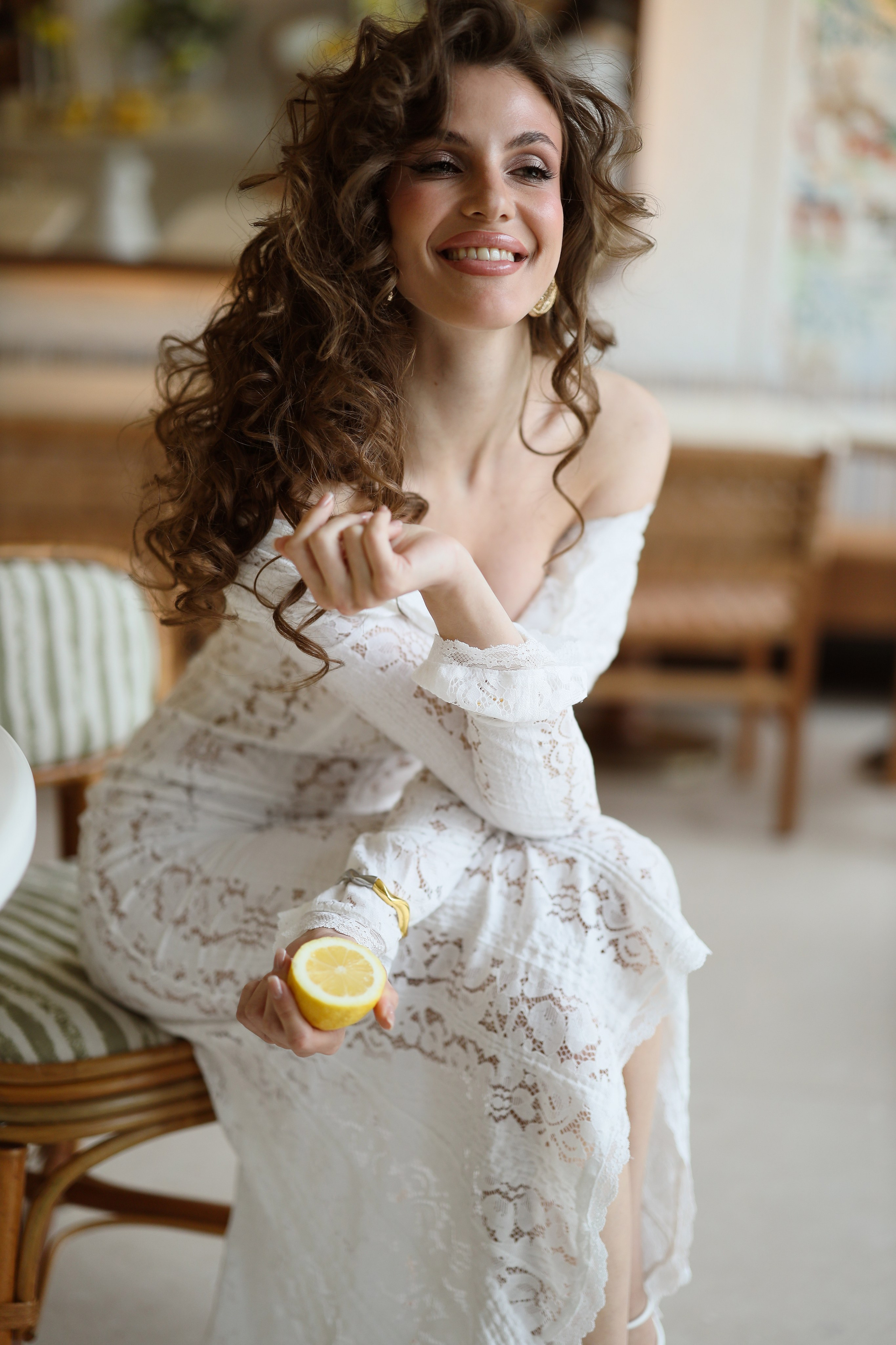 Фотосессия в кафе. Свадебный и семейный фотограф в Абхазии Жанна Соснина