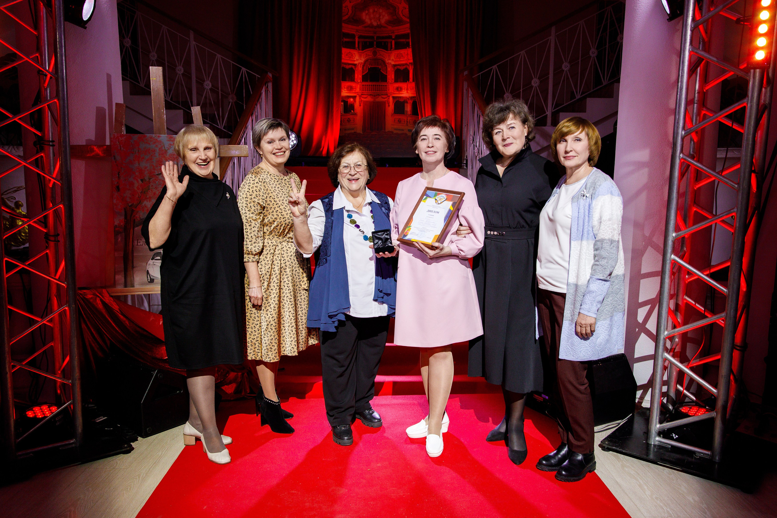 Награждение победителя конкурса «Учитель Года» г. Горнозаводск. Фотограф Дмитрий Молчанов | Фотограф Пермь | Фотограф