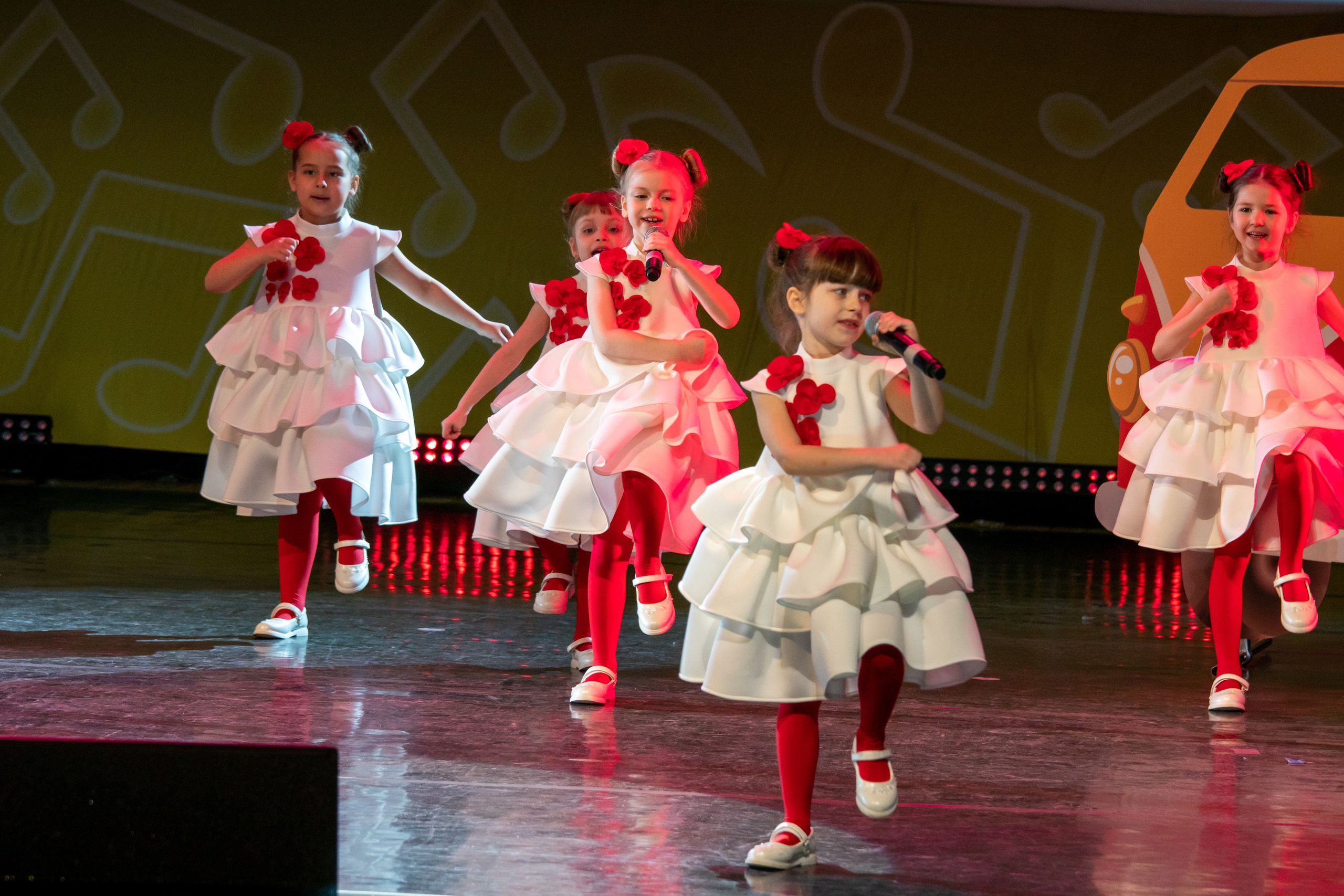 Съёмка концерта для Домисольки, большой концертный зал Космос. «Студия DRONAVT`s» — видеосъёмка и фотография г. Москва