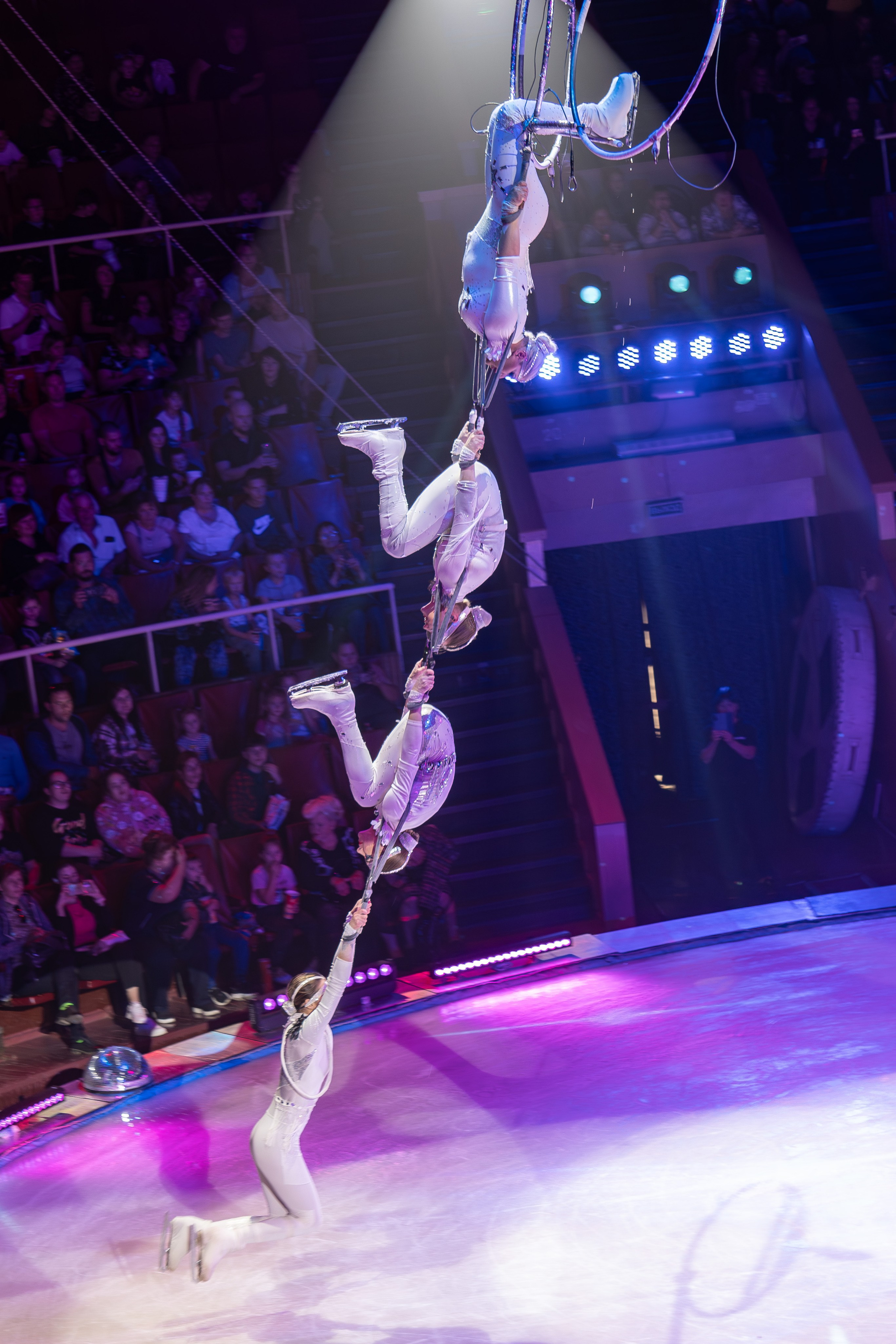 Цирк на льду «Айсберг» в Луганске. Фотограф в РФ и ЛНР Юлия Федосеева