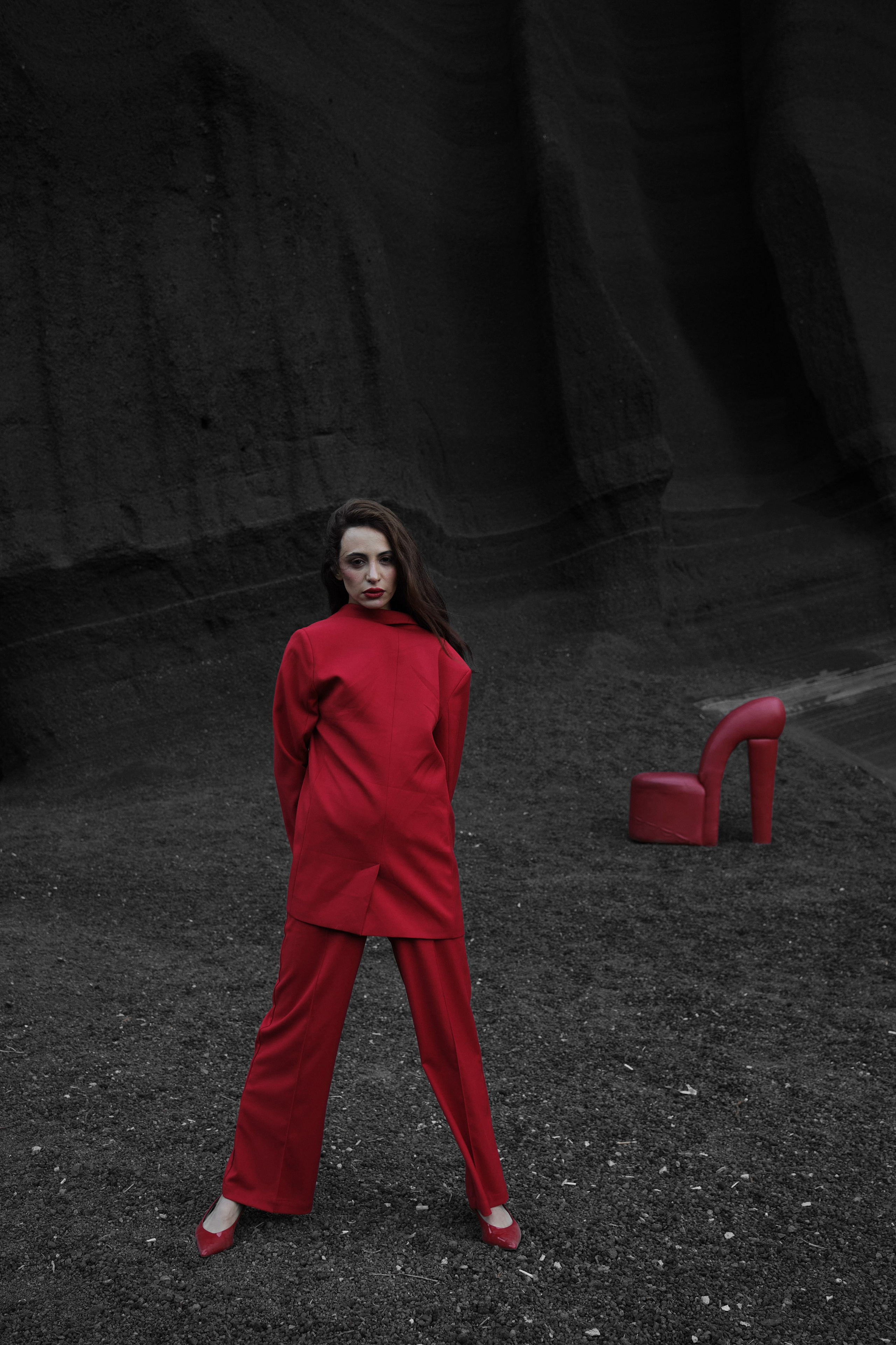 RED ON BLACK. Photographer Mikhail Malchevskiy