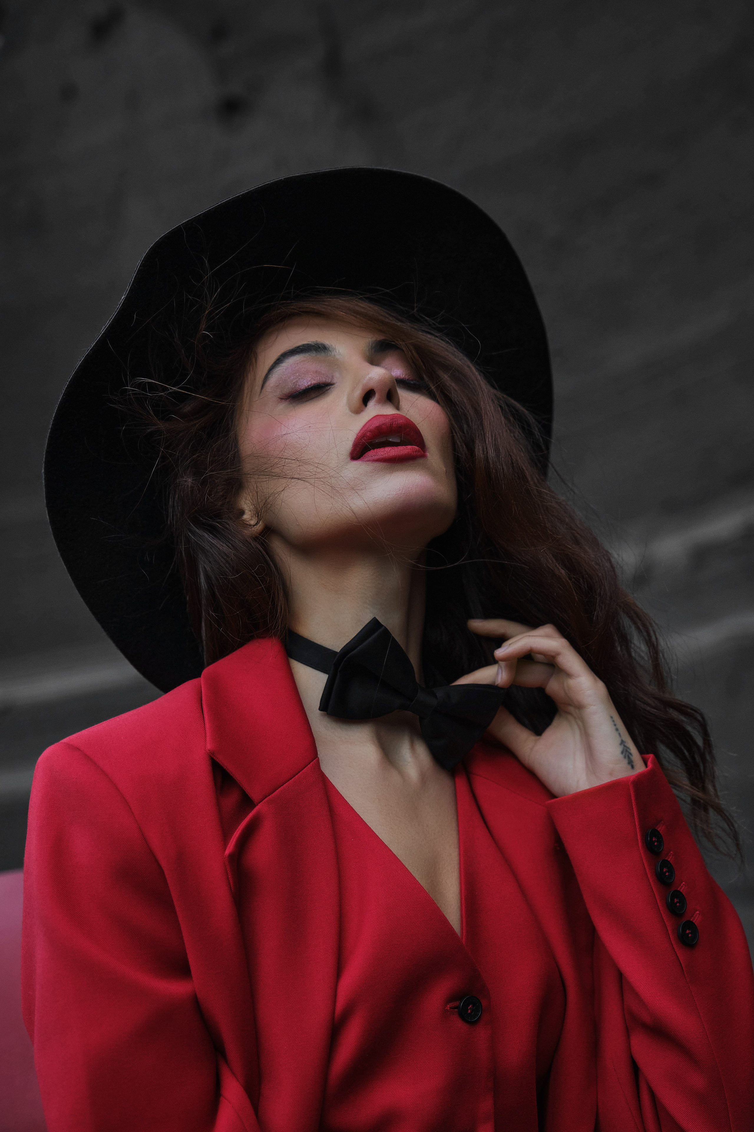 RED ON BLACK. Photographer Mikhail Malchevskiy