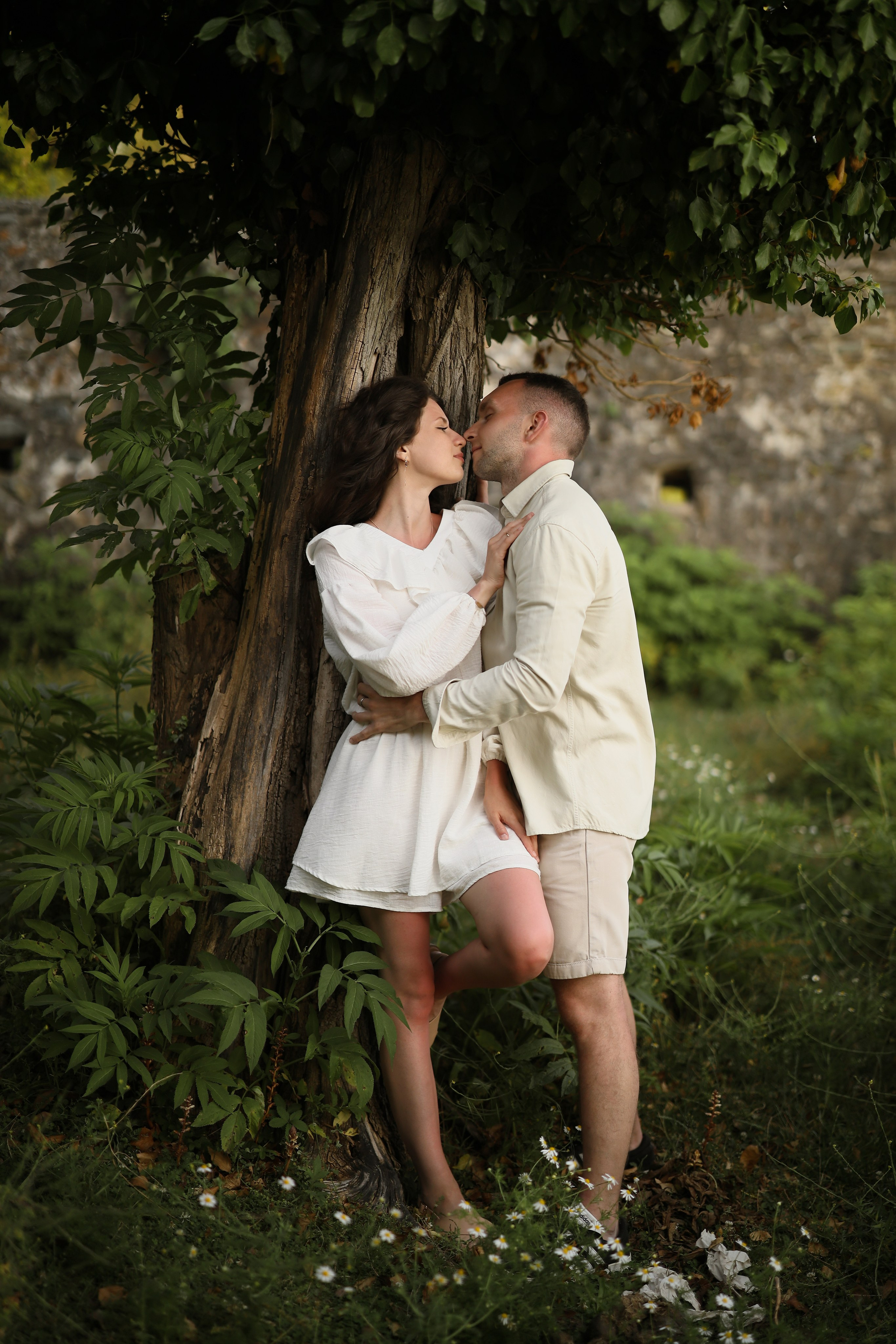 Фото — прогулка у крепости Сан Томазо. Абхазия. Свадебный и семейный фотограф в Абхазии Жанна Соснина
