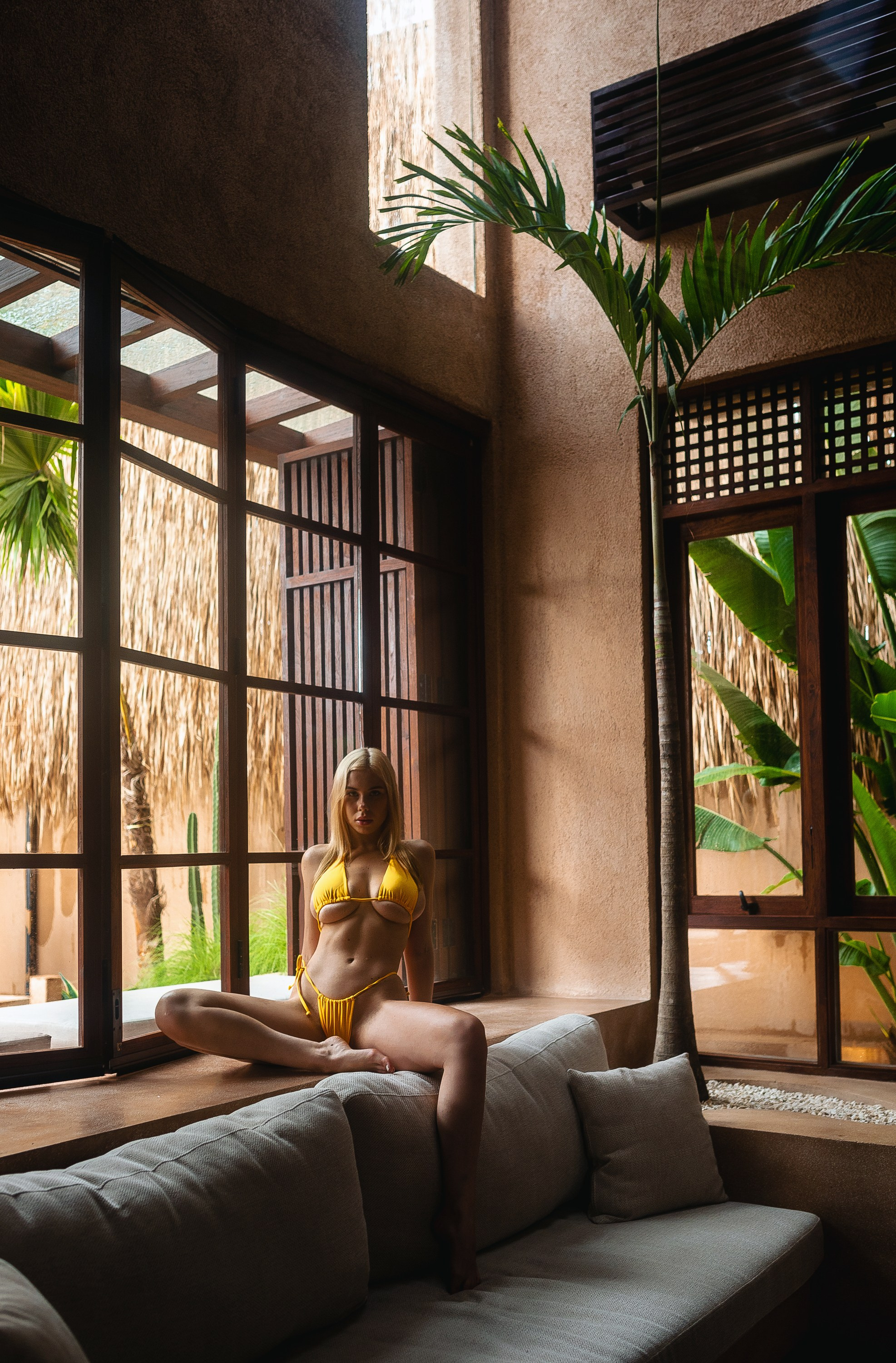 NASTYA. FASHION AND PORTRAIT PHOTOGRAPHER, MOSCOW/DUBAI