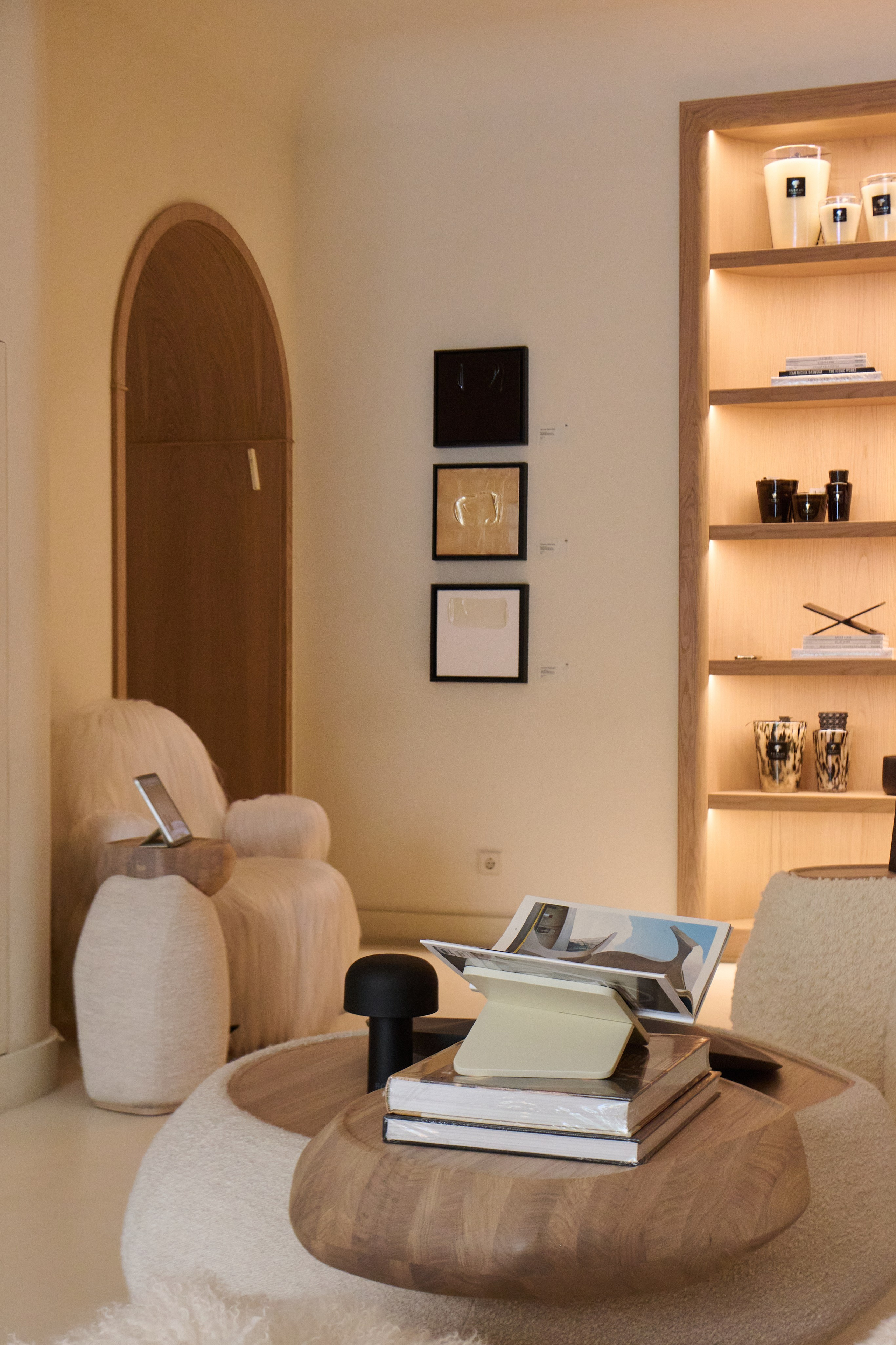 Showroom. Московский фотограф WHRMZD