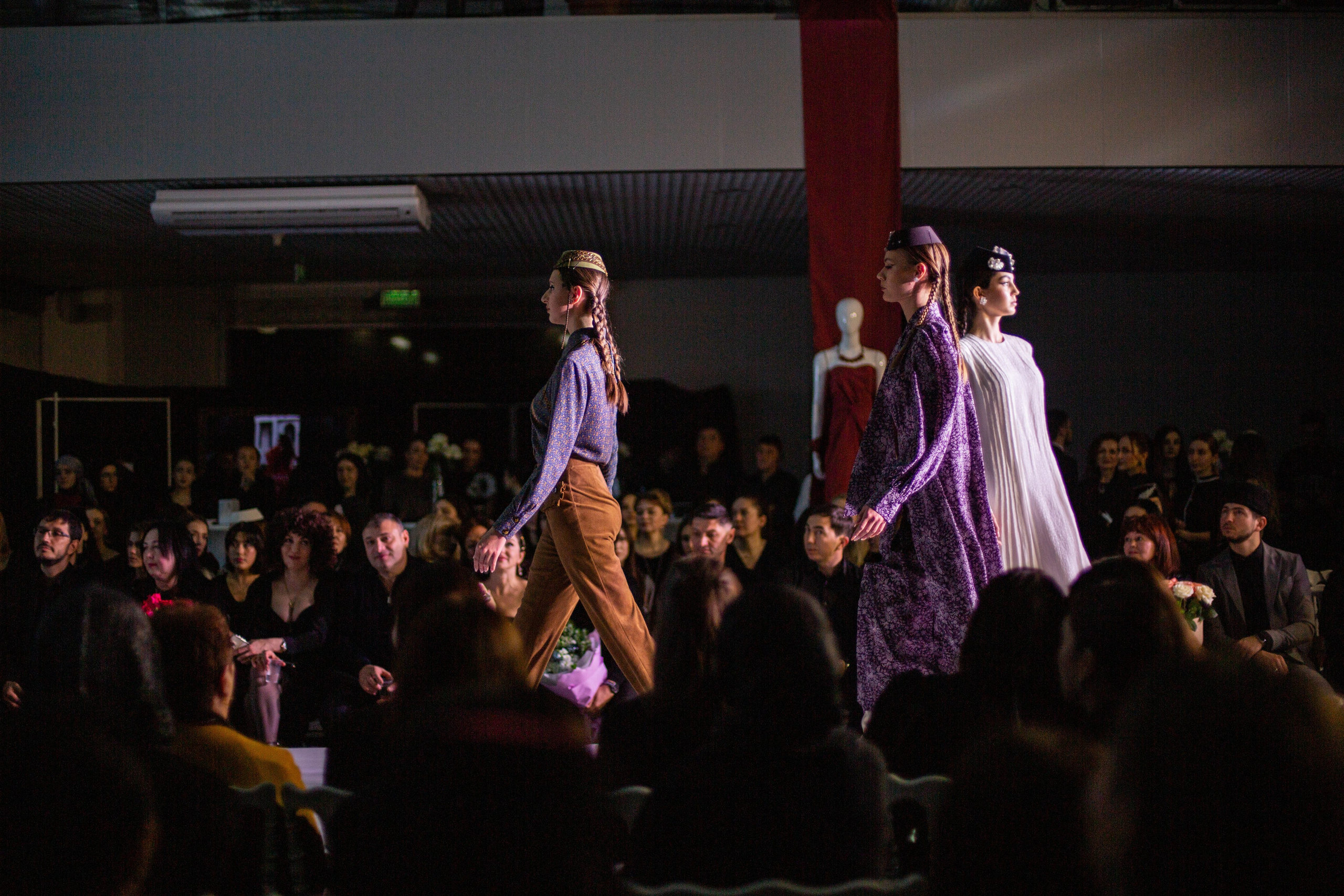 Crimean Tatar fashion show «Urba fashion day». Beye Shevkiyeva Photography