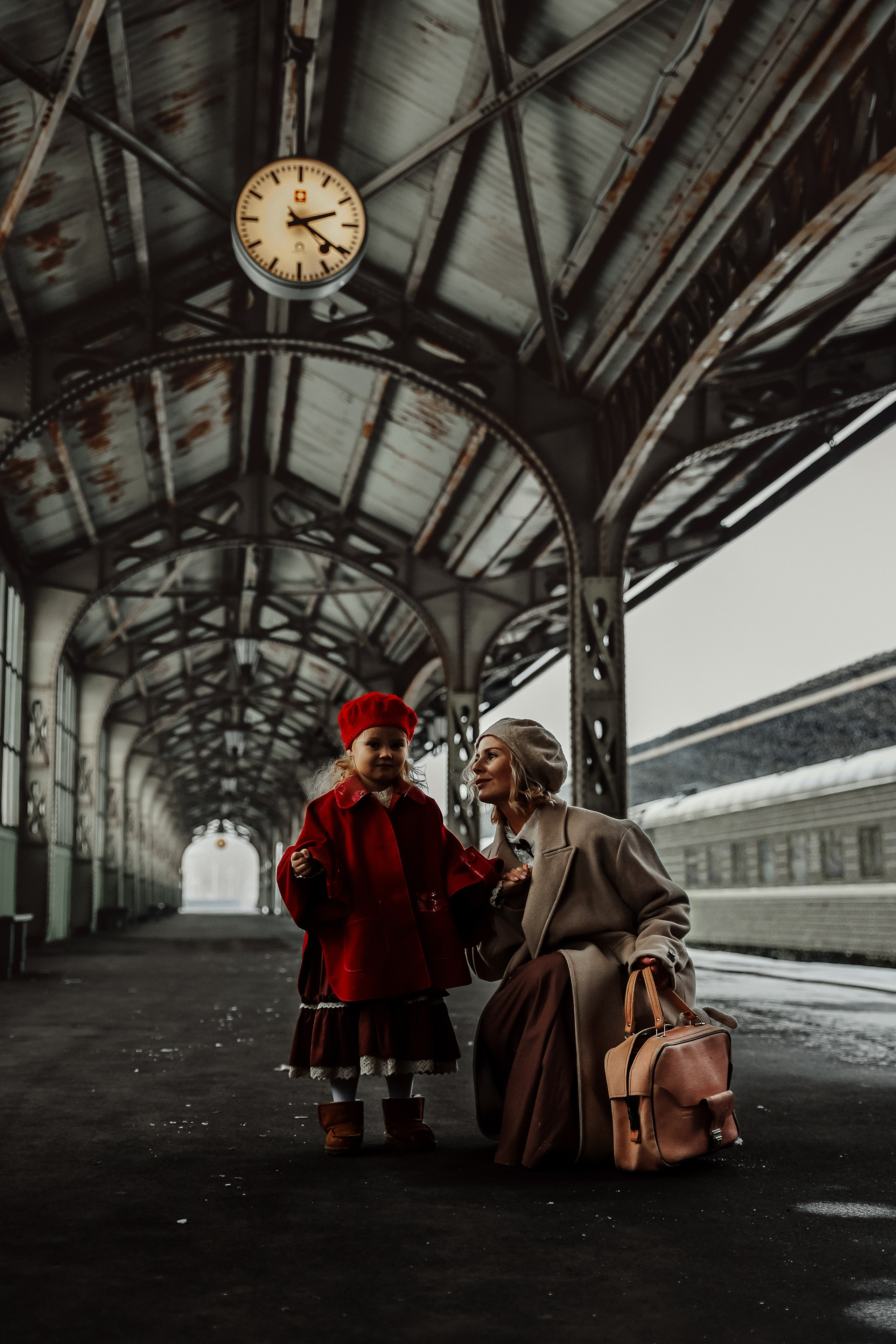 Ретро съемка на Витебском вокзале. Фотограф — Татьяна Кириллова, г. Санкт-Петербург