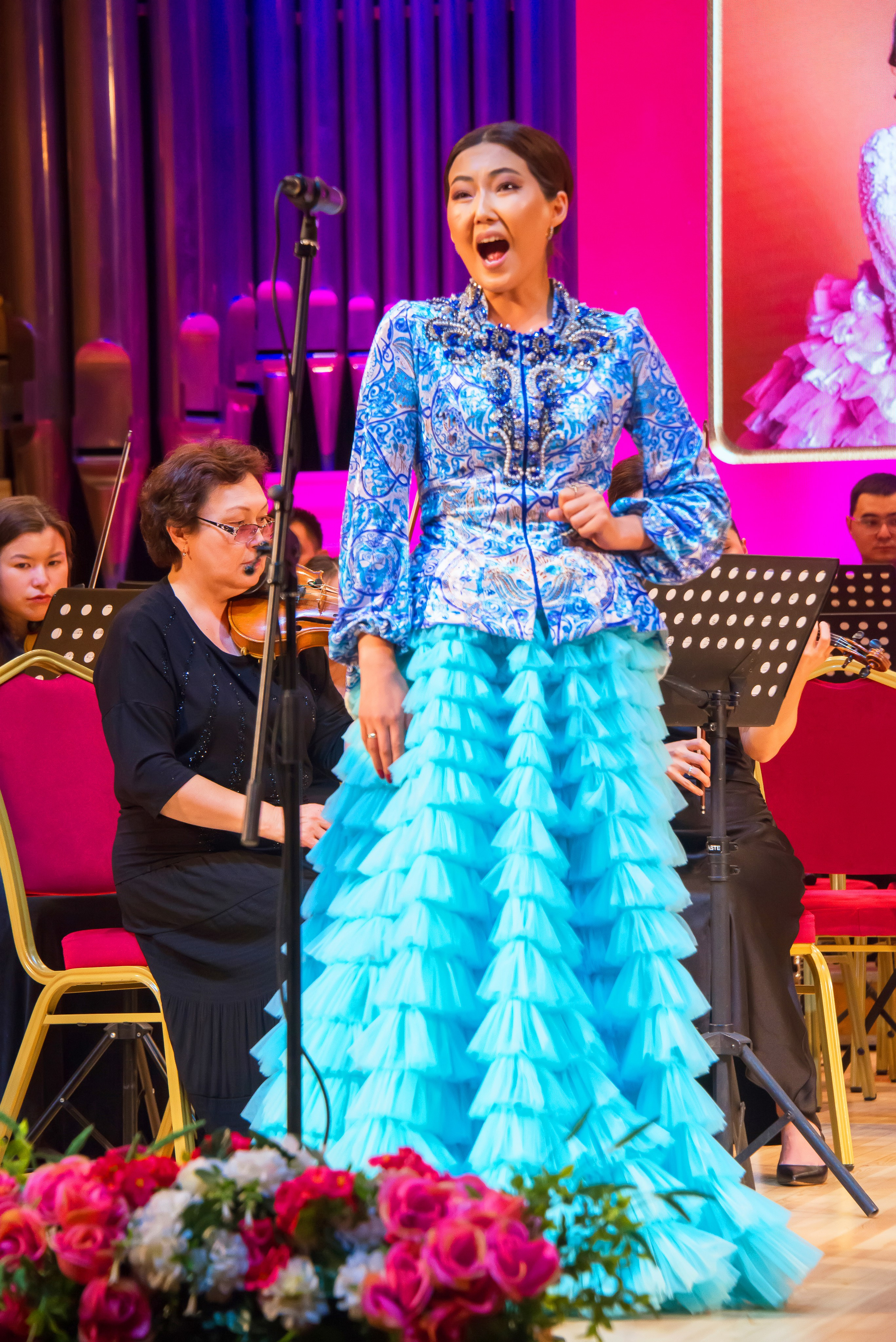 Конкурс вокалистов Бибигуль Тулегеновой (25.09.2025.). Фотосъёмка. Фотограф Сергей Авдеев-семейный и детский фотограф в Алматы