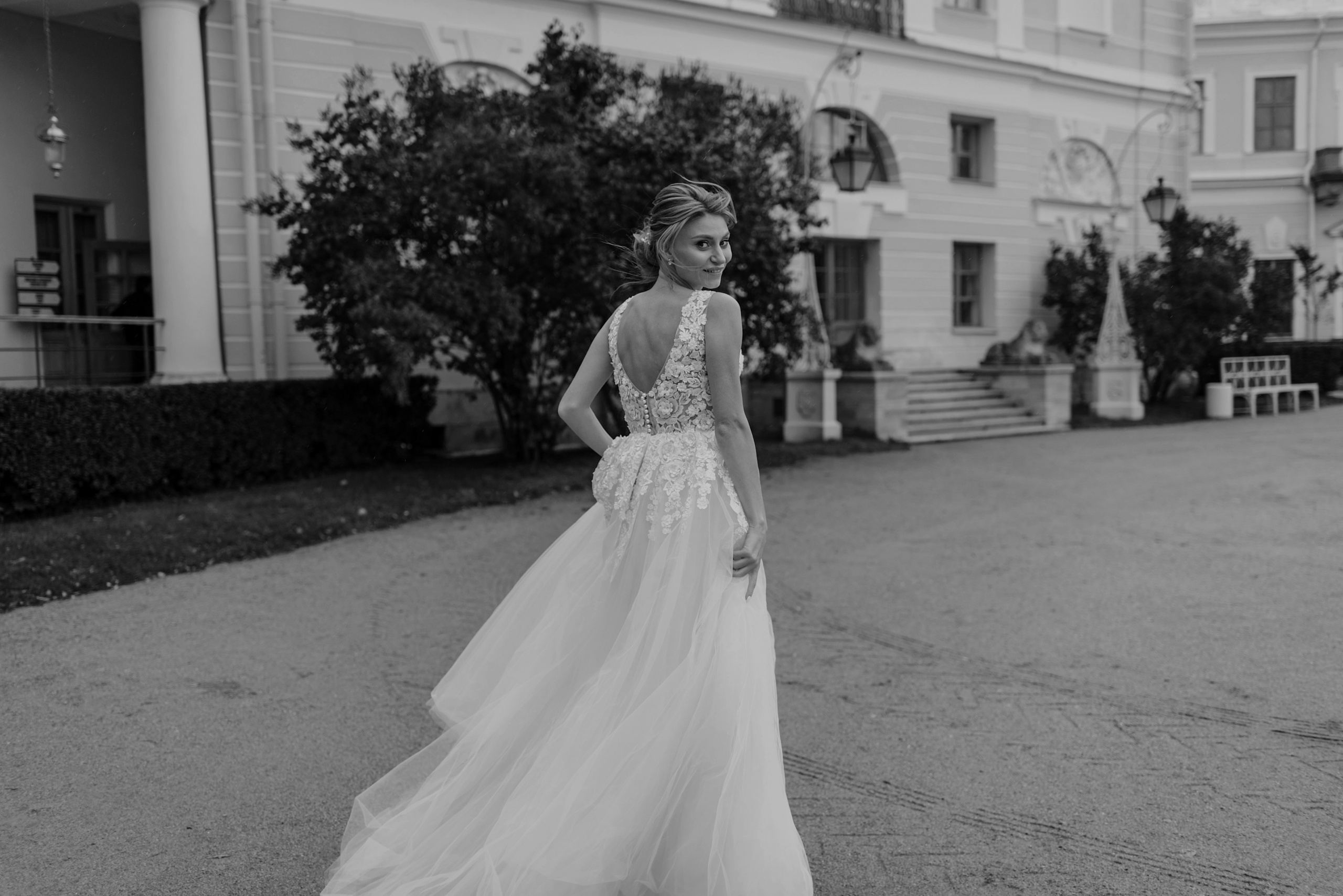 Свадебная фотосессия в Павловском Дворце. Свадебный фотограф в Санкт-Петербурге Венера Ахметова