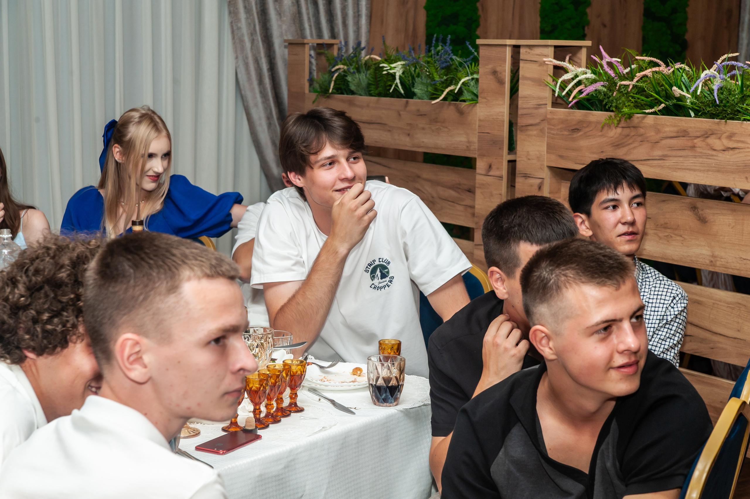 Выпускной МАОУ СОШ № 17 им. Эдуарда Есаяна. Свадебный и семейный фотограф Денис Лукьянов в Краснодаре, Краснодарском крае и Республике Крым