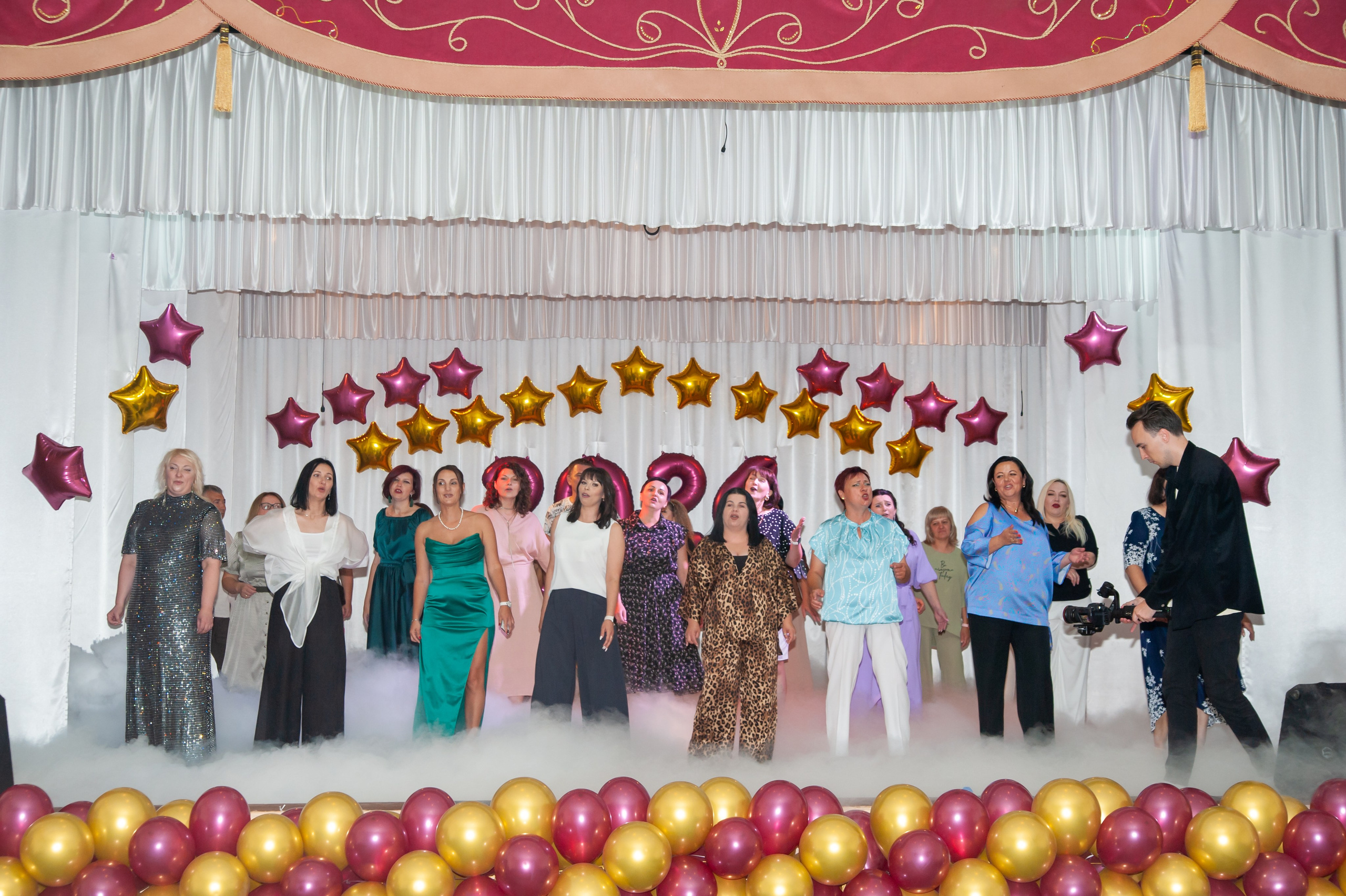 Выпускной МАОУ СОШ № 17 им. Эдуарда Есаяна. Свадебный и семейный фотограф Денис Лукьянов в Краснодаре, Краснодарском крае и Республике Крым