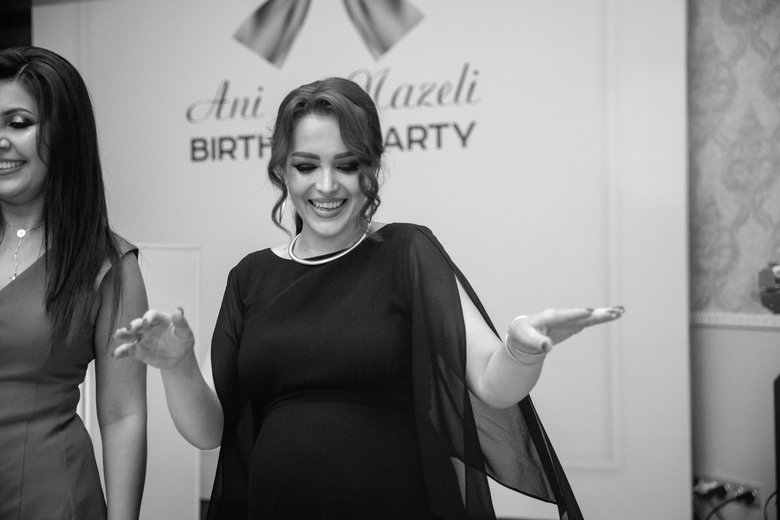 Ани и Назели. 35&5 День рождения, «Янтарь». Фотограф в Красноярске Надежда Воскресенская