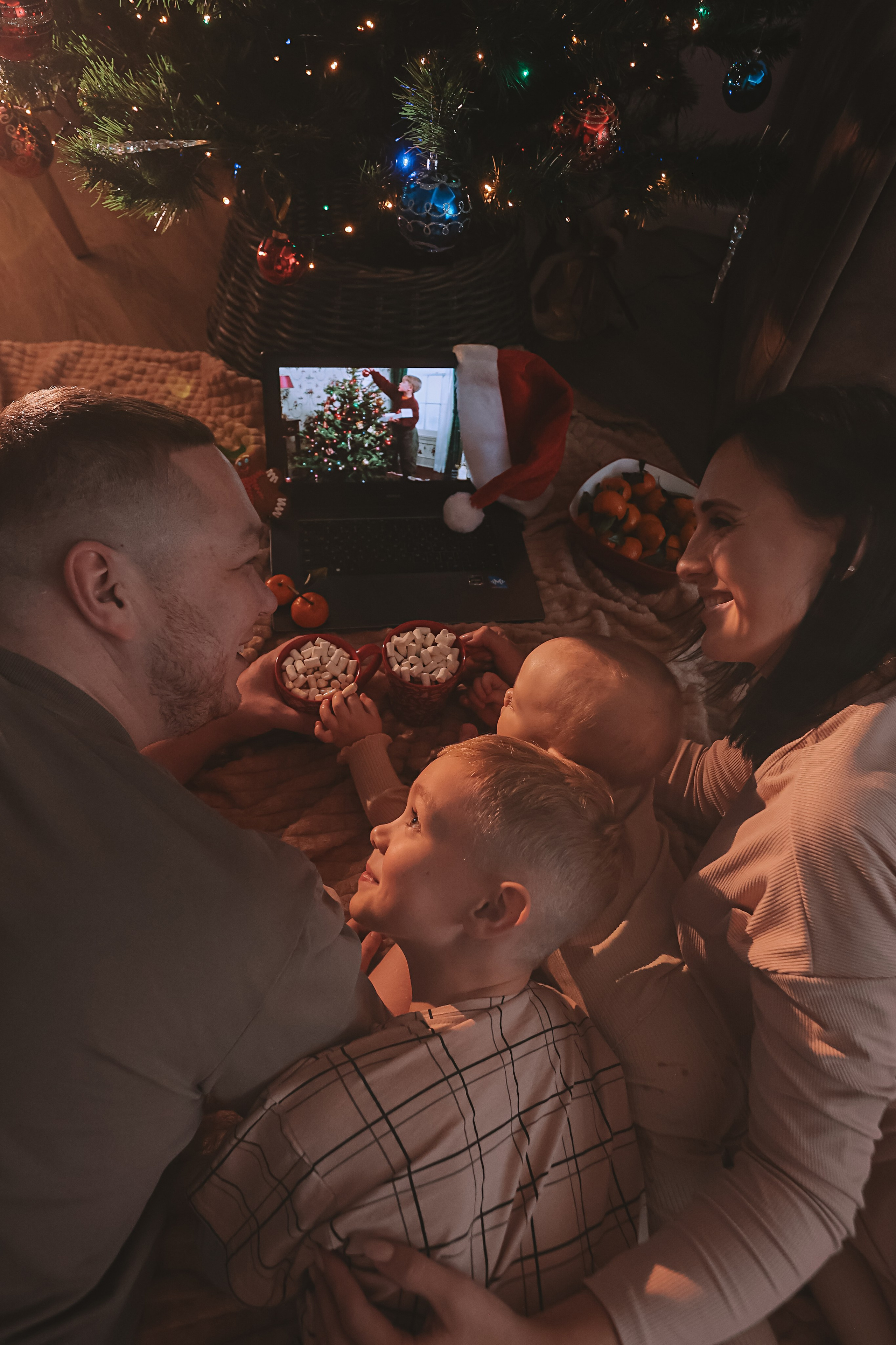 Дома. Семейный фотограф Тюмень, фотограф на роды Салмина Мария