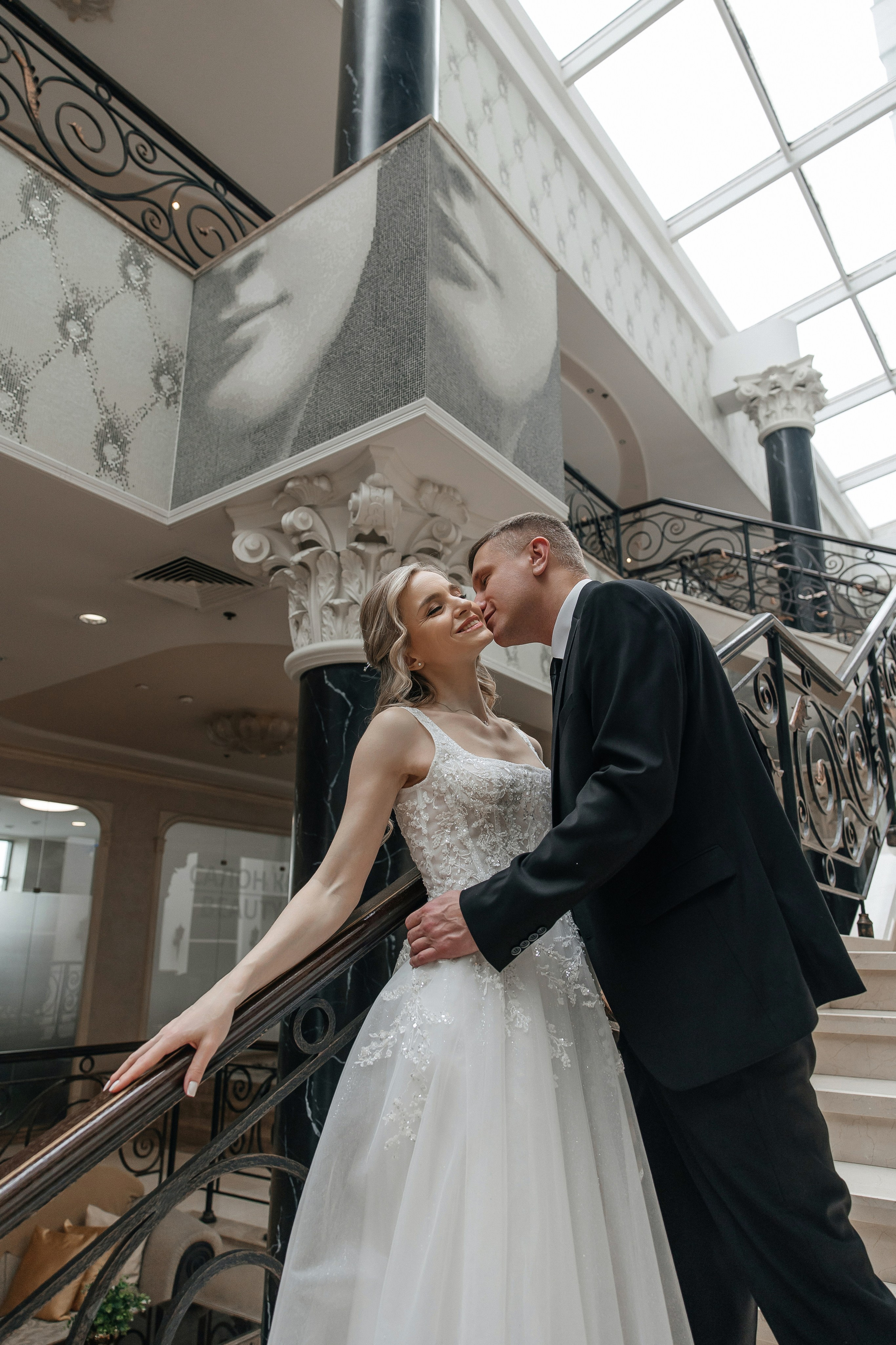 Свадебная фотосессия в отеле Милан. Свадебный фотограф в Москве Дарья Олендарёва