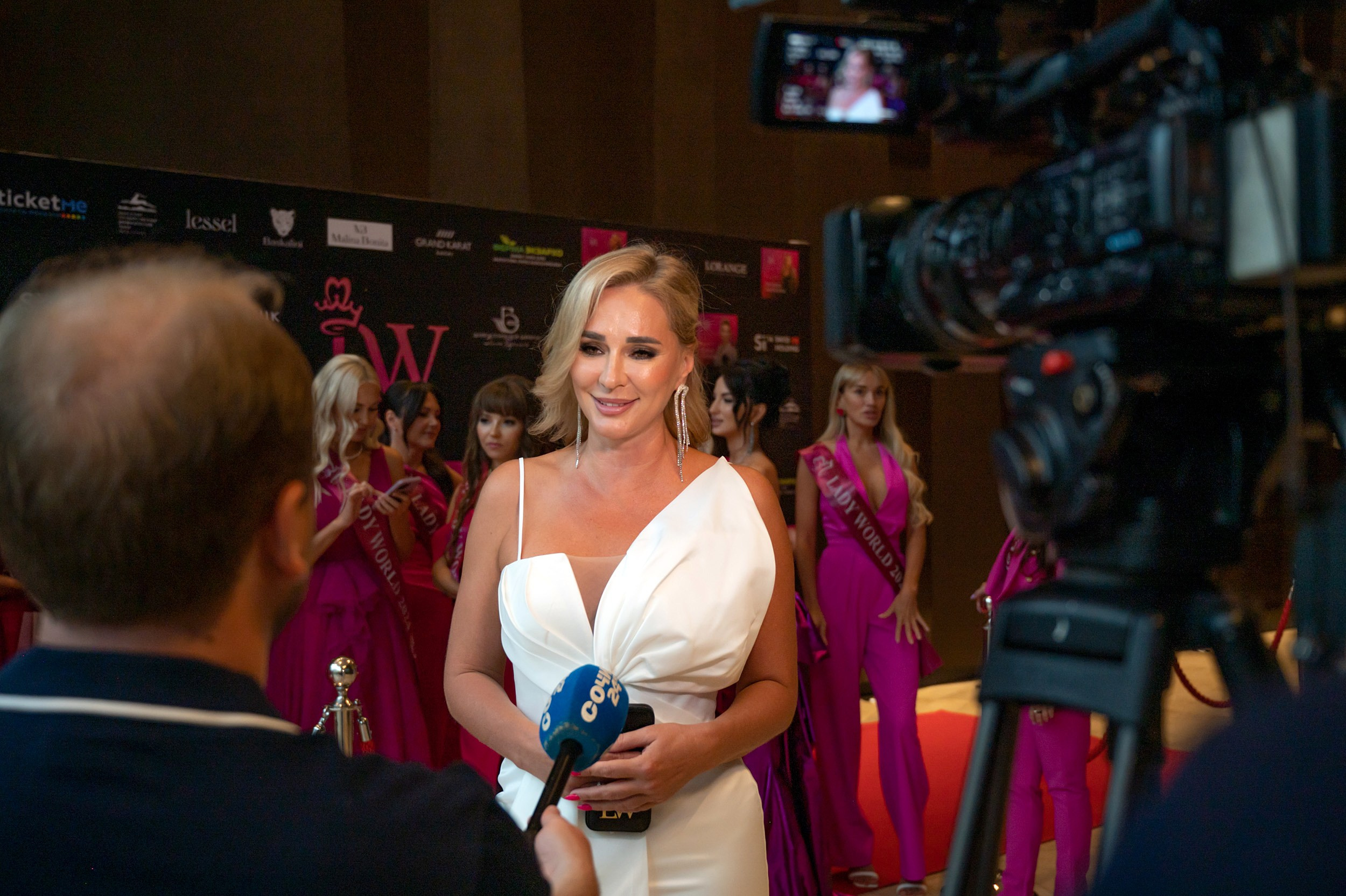 Церемония открытия Конкурса красоты «LADY WORLD» 2024. Фотографирую счастливых людей в Сочи