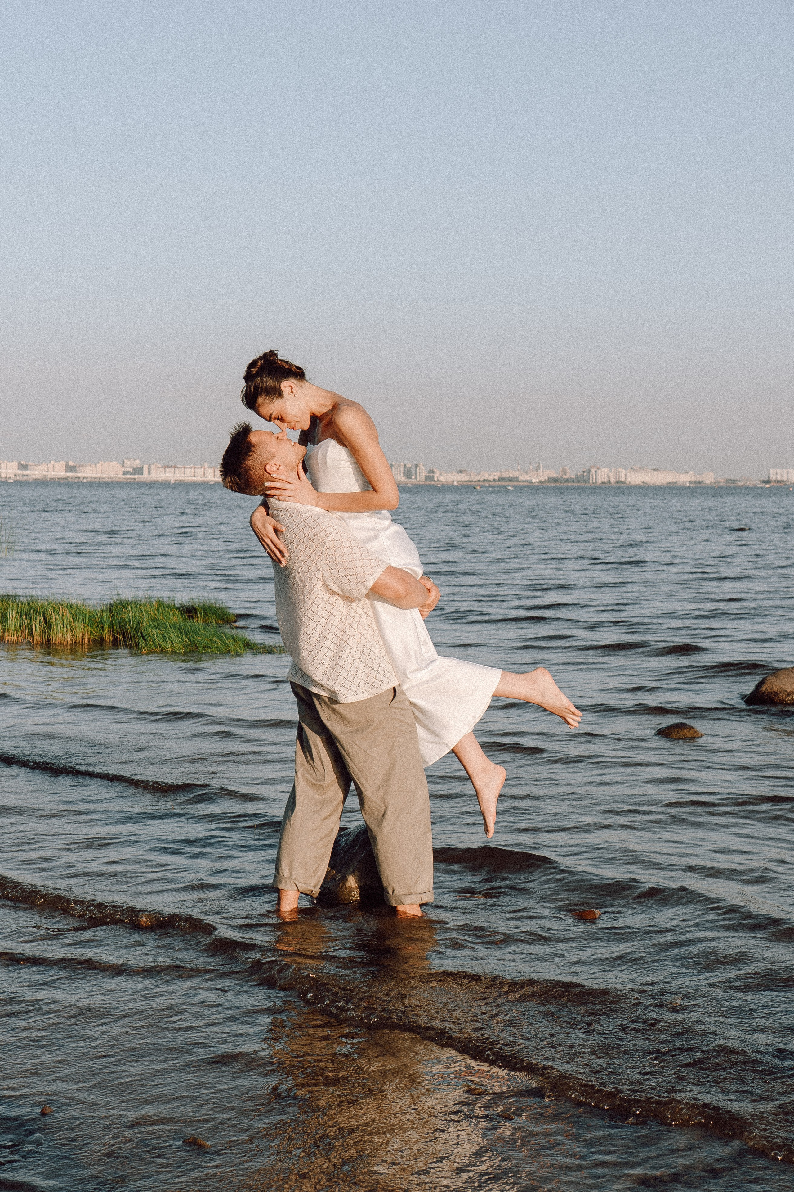 СВАДЕБНАЯ ФОТОСЕССИЯ ВЫЕЗДНОЙ ЦЕРЕМОНИИ (ФИНСКИЙ ЗАЛИВ). Профессиональный фотограф, Санкт-Петербург — Виктория Богомолова